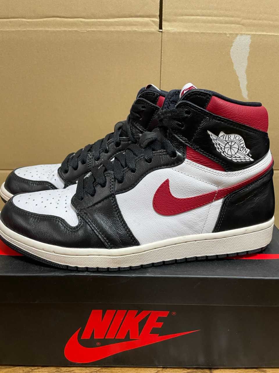 Nike Air Jordan 1 Retro High "Black/White/Sail/Gym Red"
