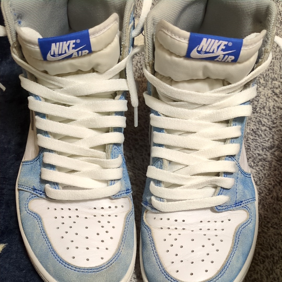 Nike Air Jordan 1 High OG "Hyper Royal"