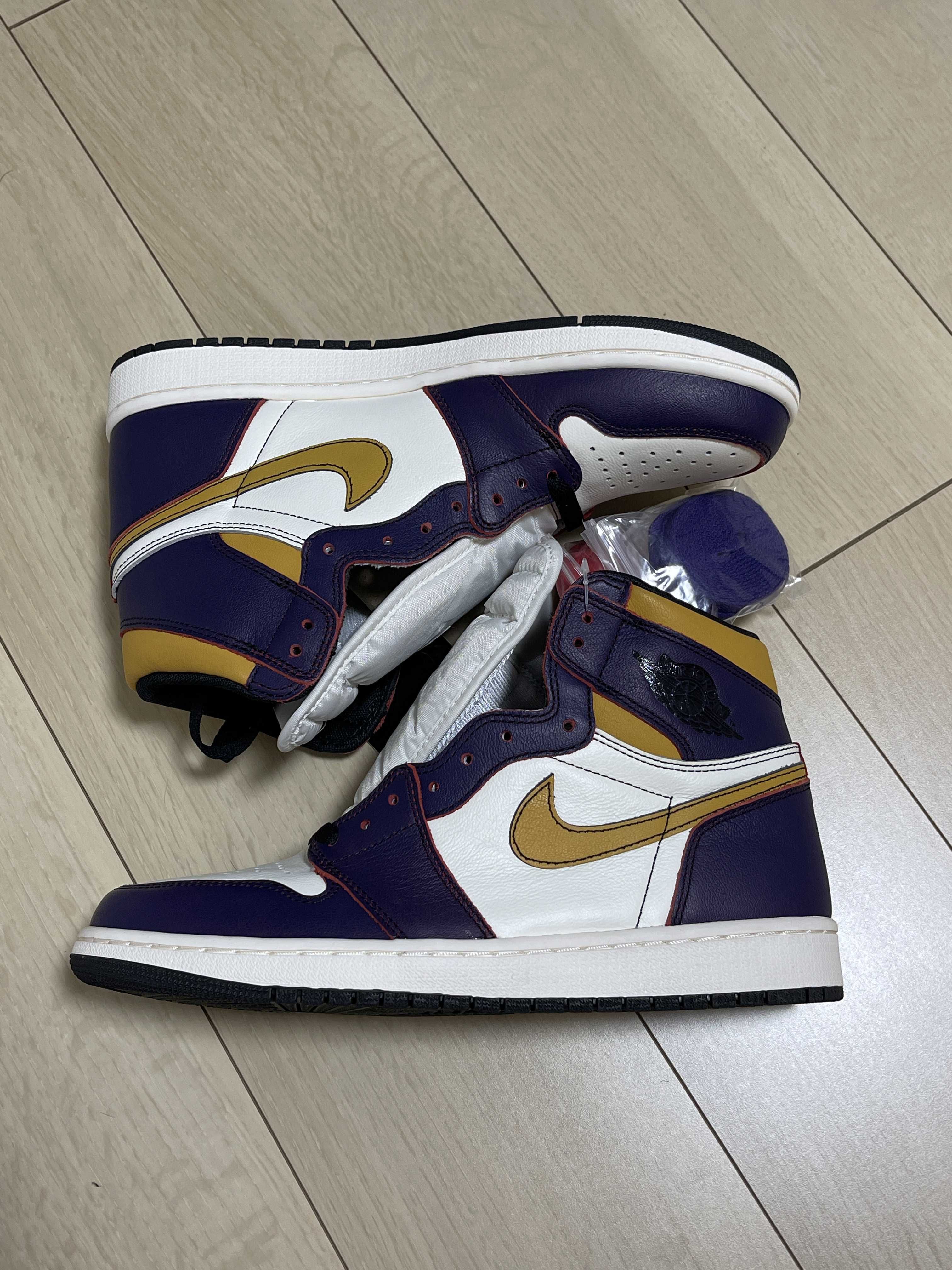 Nike SB × Air Jordan 1 Retro High "La To Chicago"  