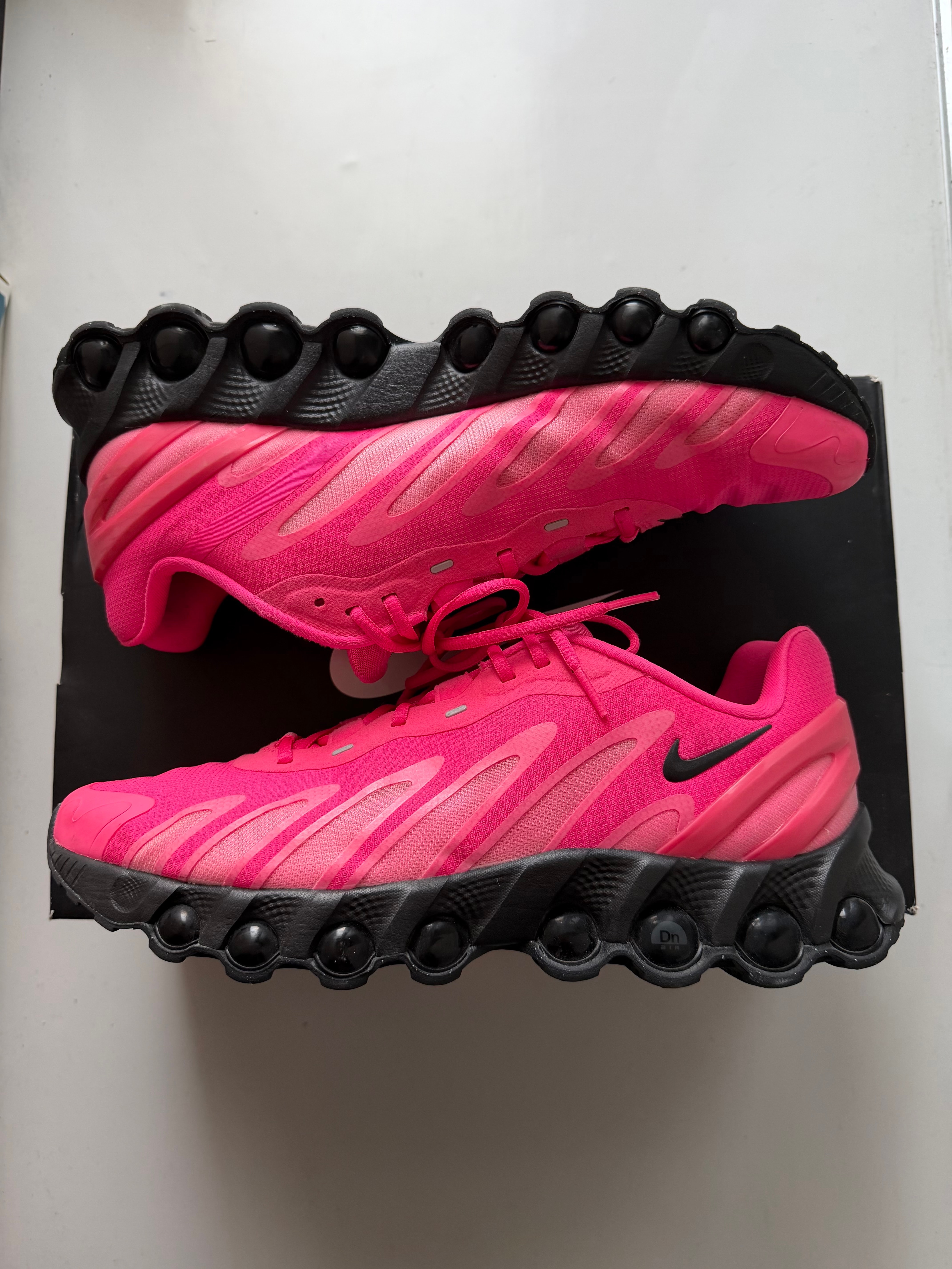 Nike Air Max DN8 "Hyper Pink"