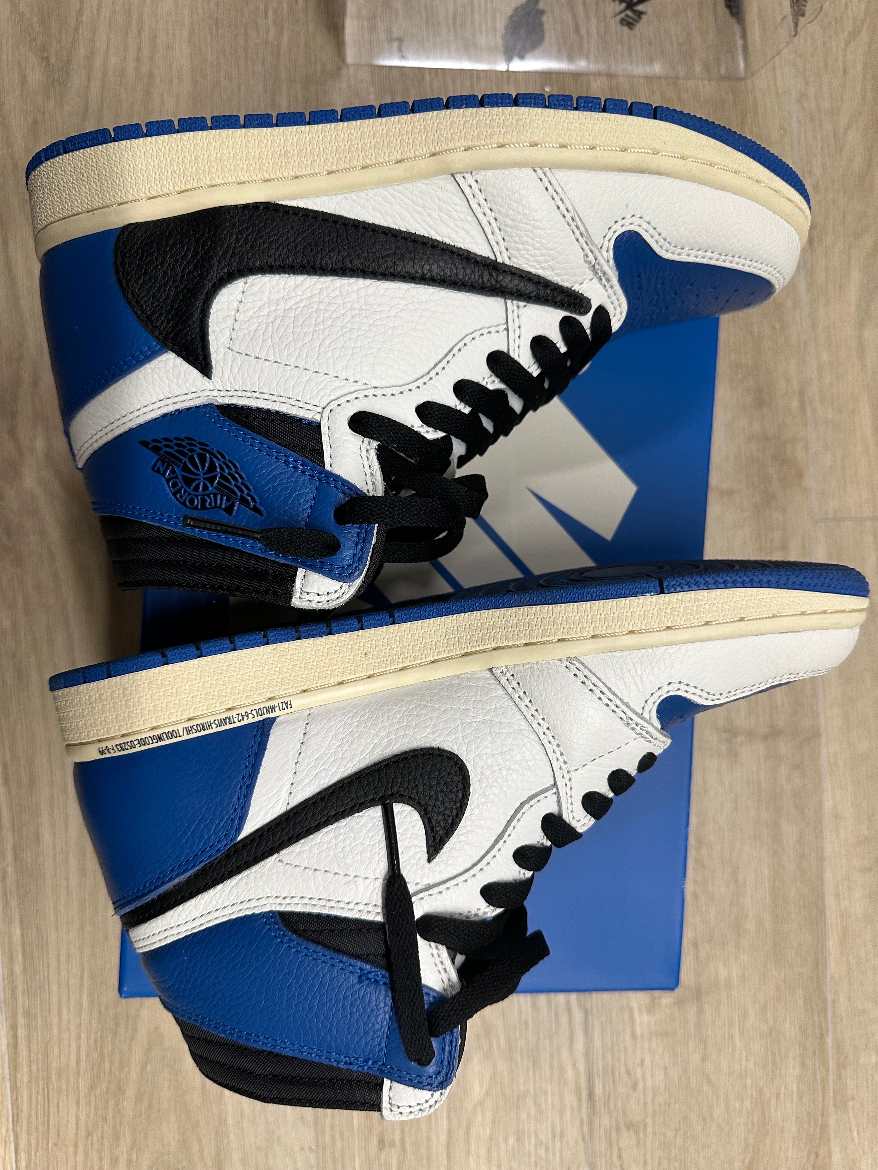 Travis Scott × fragment design × Nike Air Jordan 1 Retro High OG SP "Military Blue"