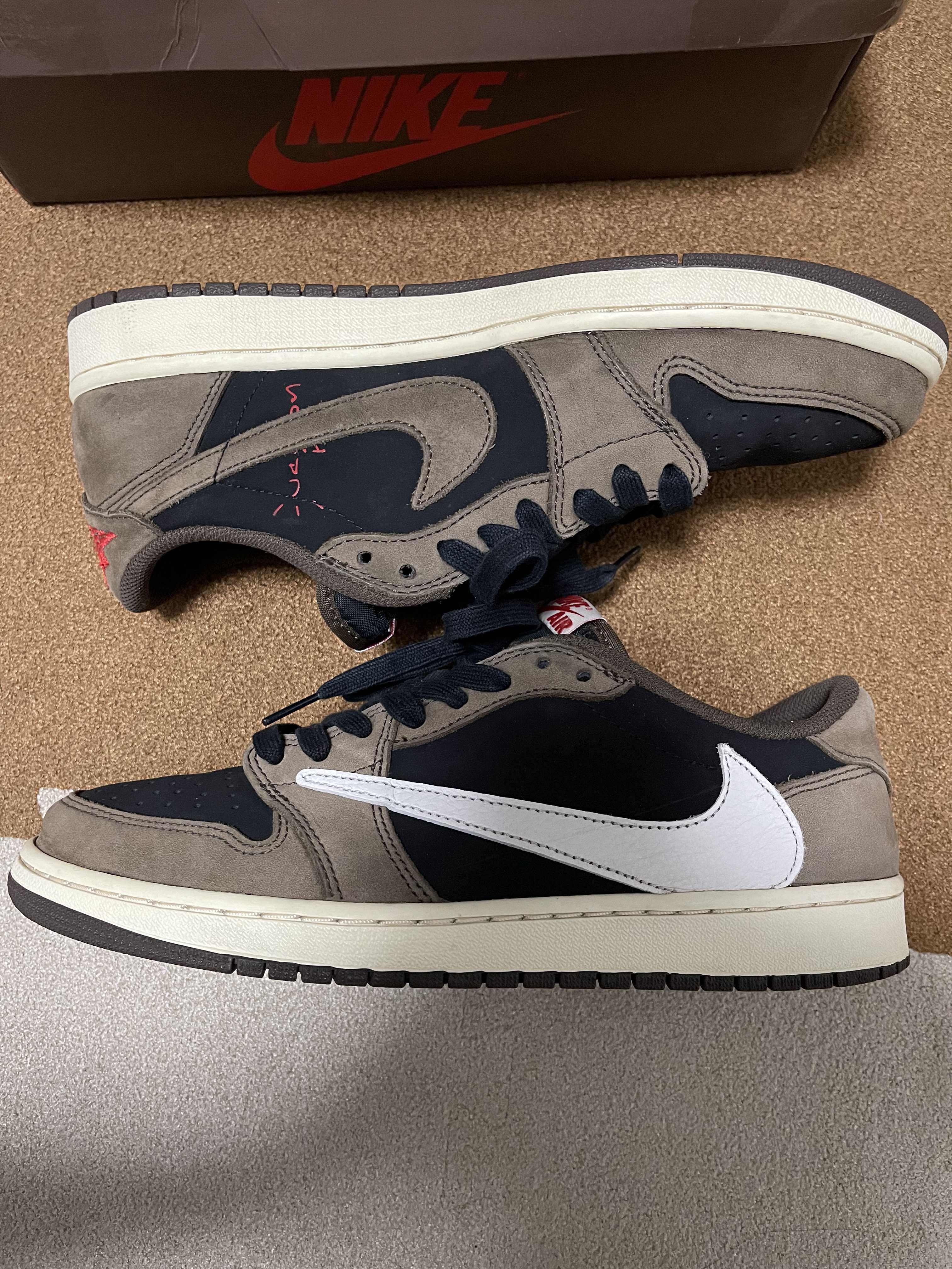 Travis Scott × Nike Air Jordan 1 Low OG SP-T  "Black/Dark Mocha"