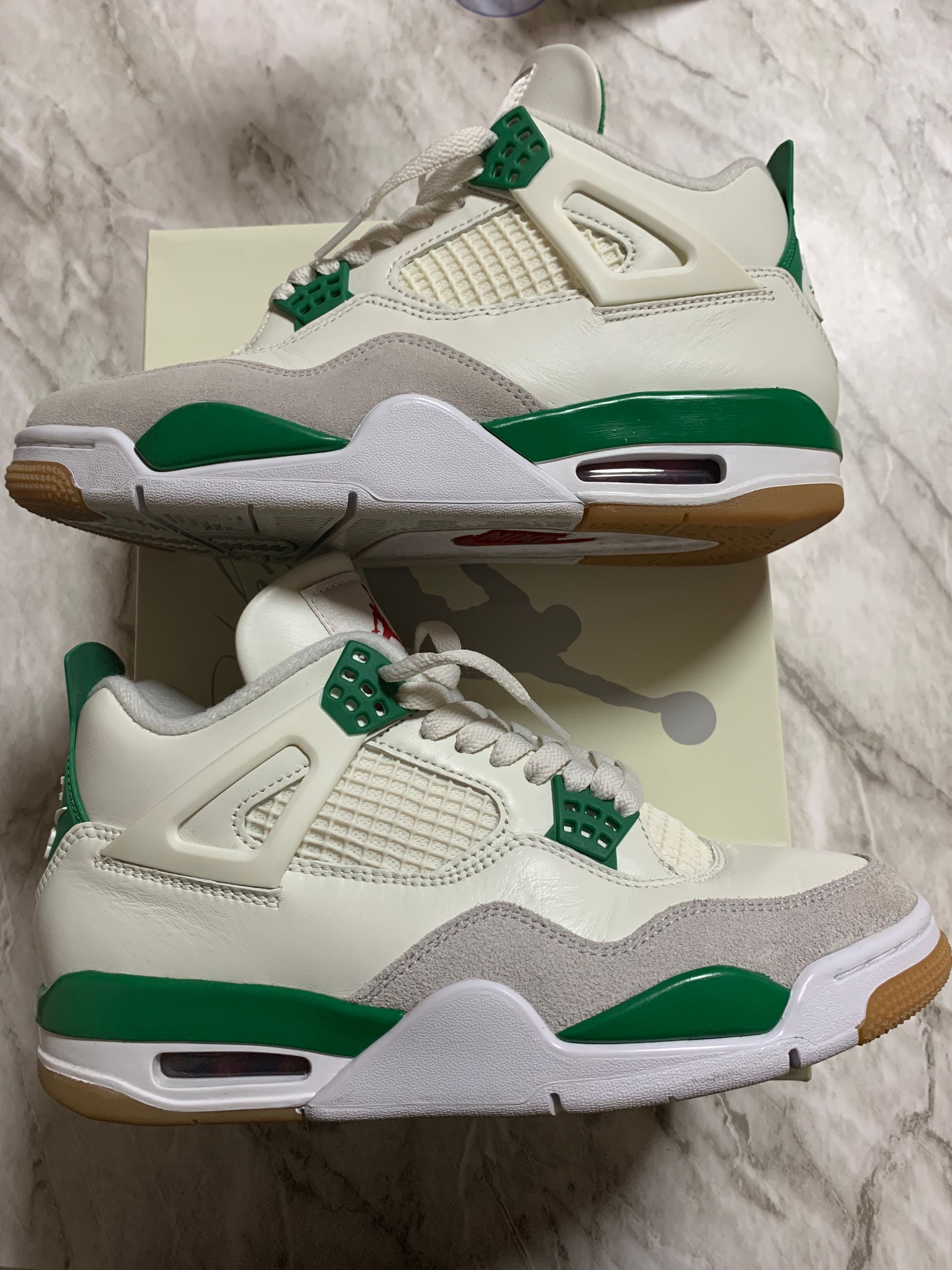 Nike SB × Air Jordan 4 Retro SP "Pine Green"