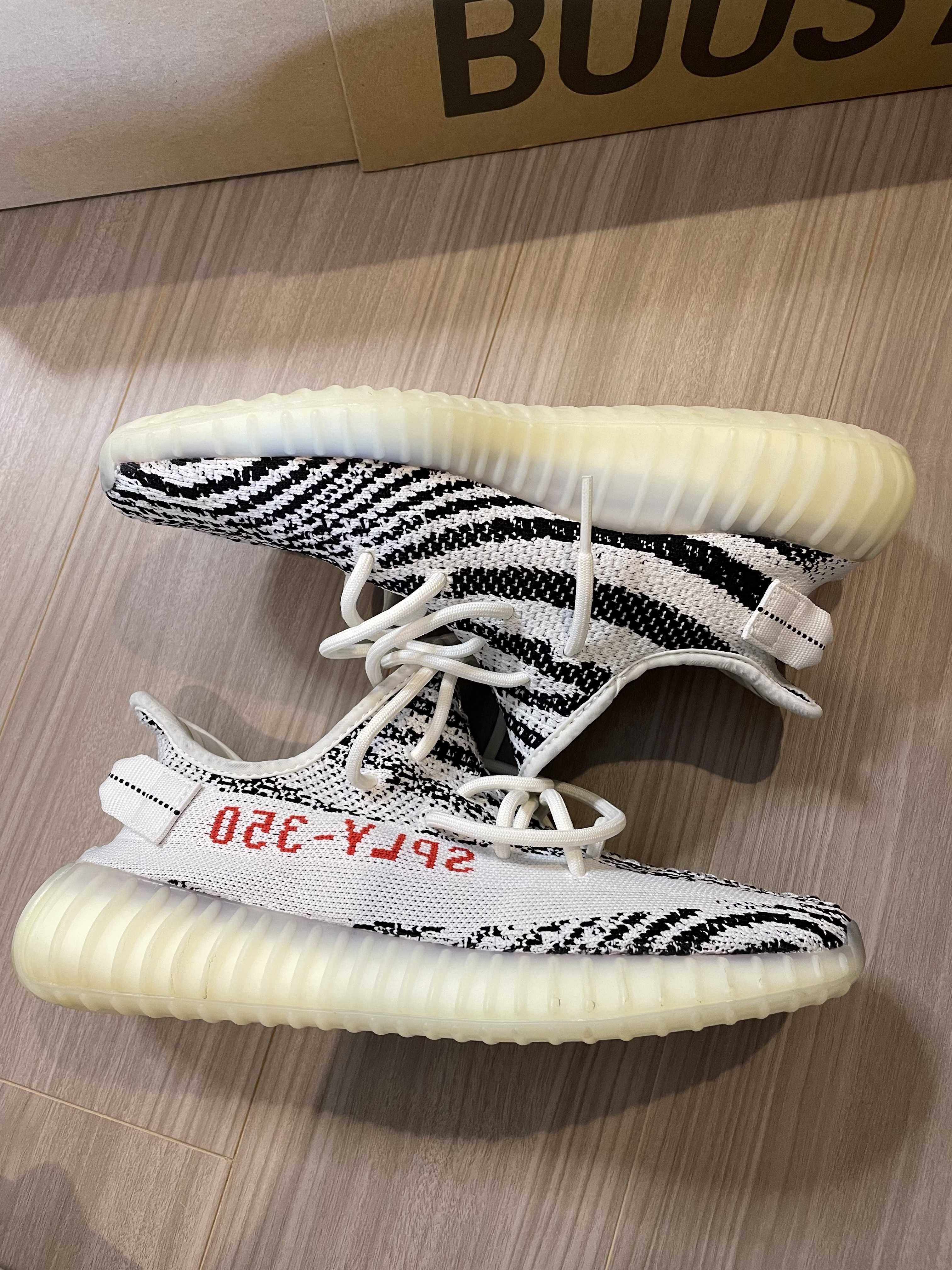 adidas YEEZY Boost 350 V2 "Zebra"