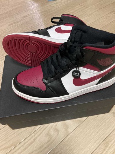 NIKE AIR JORDAN 1 MID "BLACK/RED/WHITE"