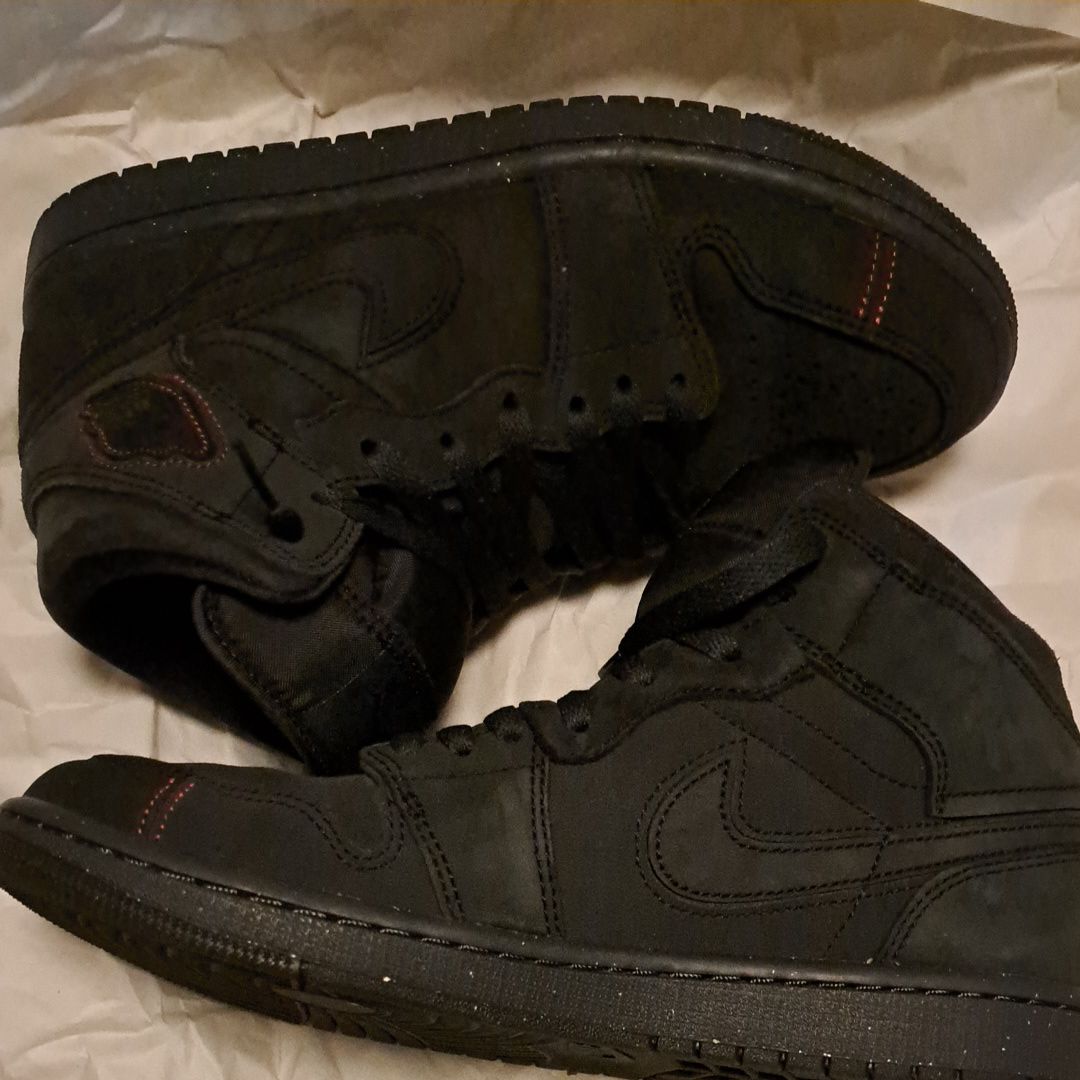 Nike Air Jordan 1 Mid SE Craft "Dark Smoke Grey"