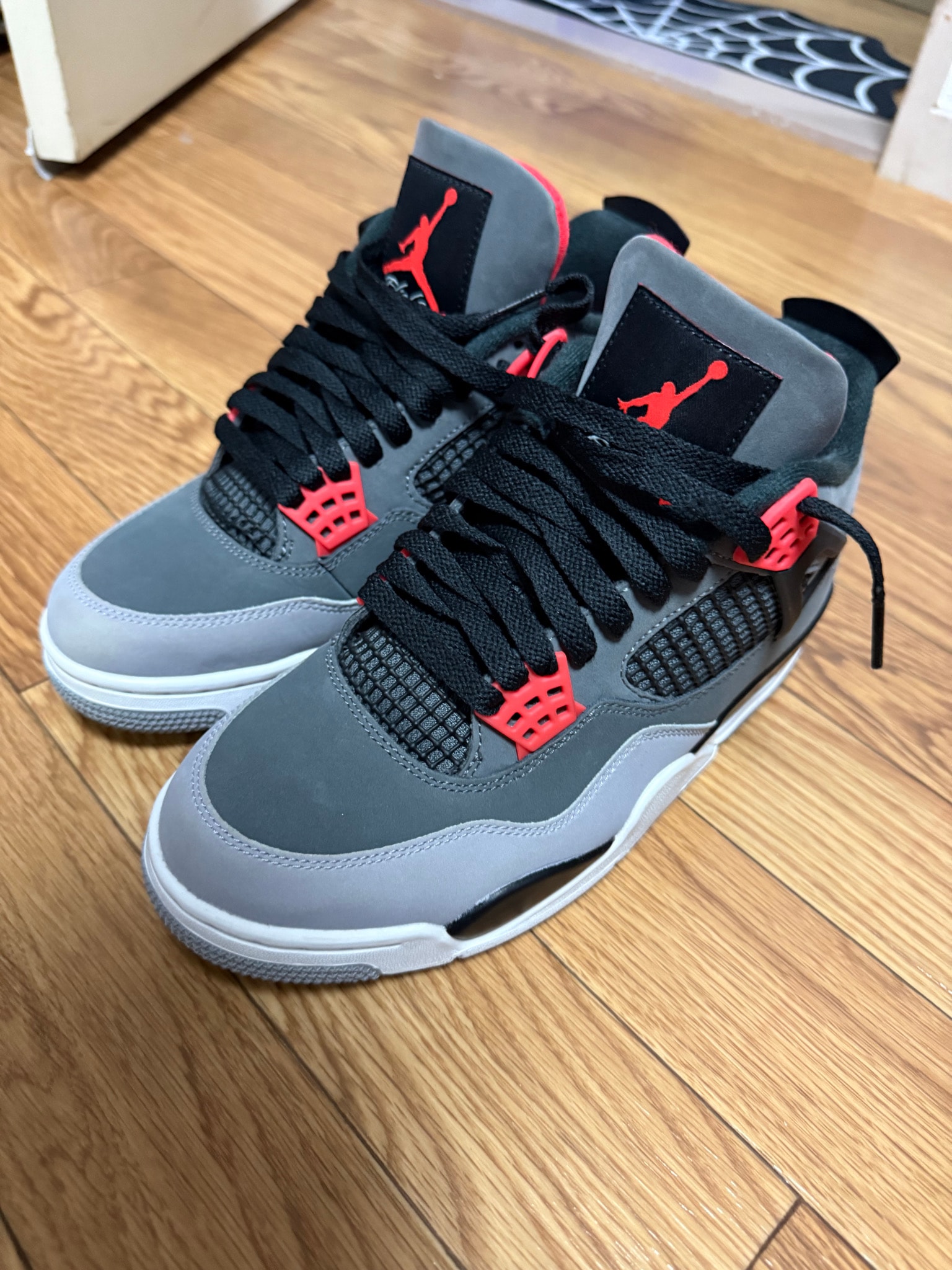 Nike Air Jordan 4 Retro "Infrared 23"