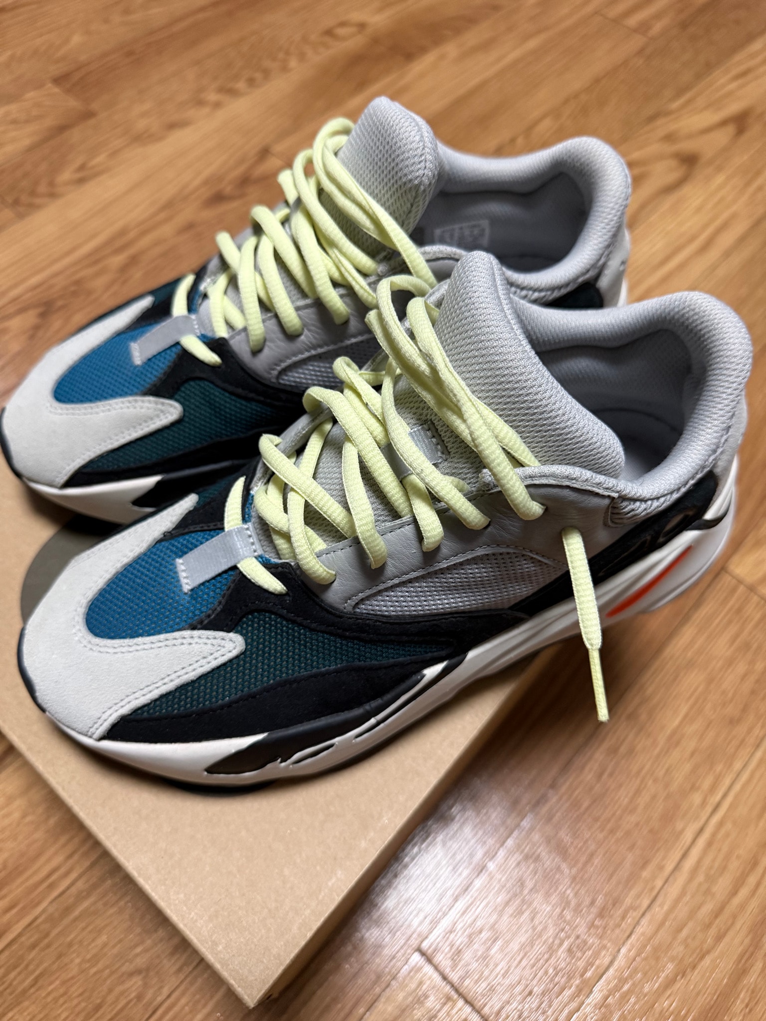 adidas YEEZY Boost 700 "Wave Runner"