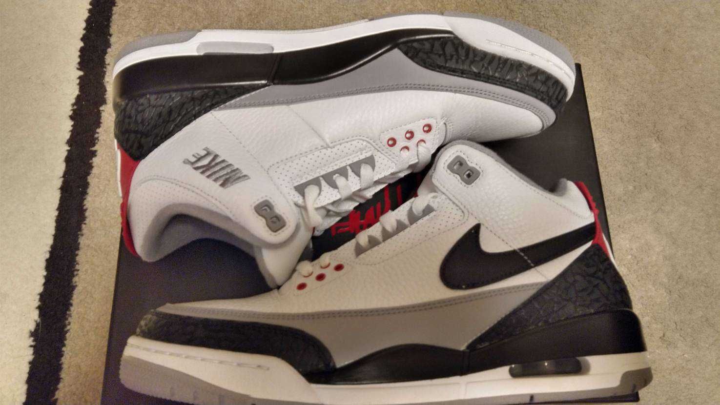 Nike Air Jordan 3 Retro "Tinker Hatfield"