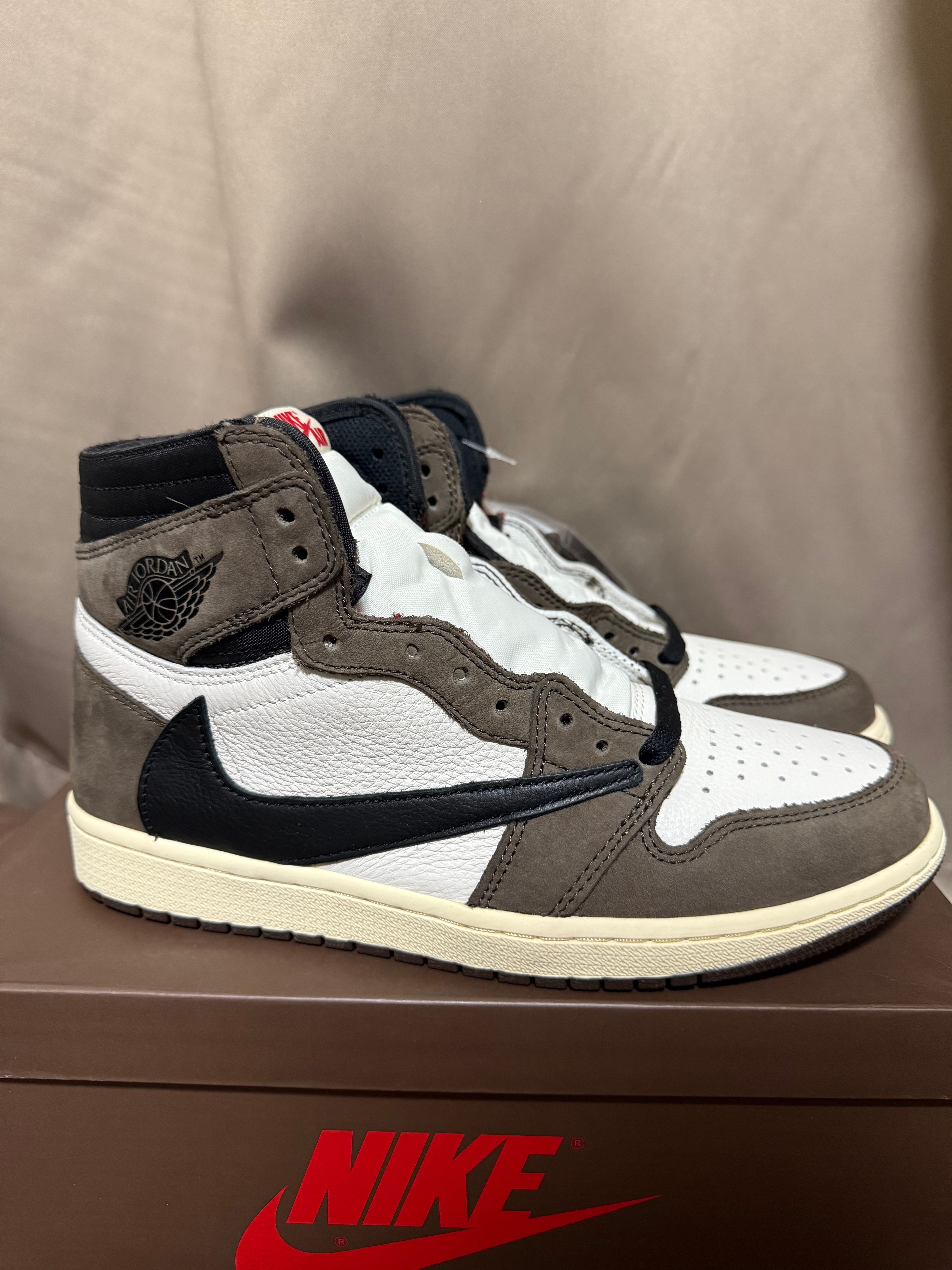 Travis Scott × Nike Air Jordan 1 Retro High OG TS SP "Sail/Dark Mocha"