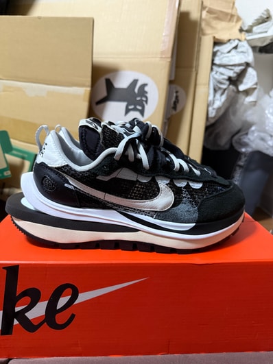 sacai × Nike Vapor Waffle "Black and White"