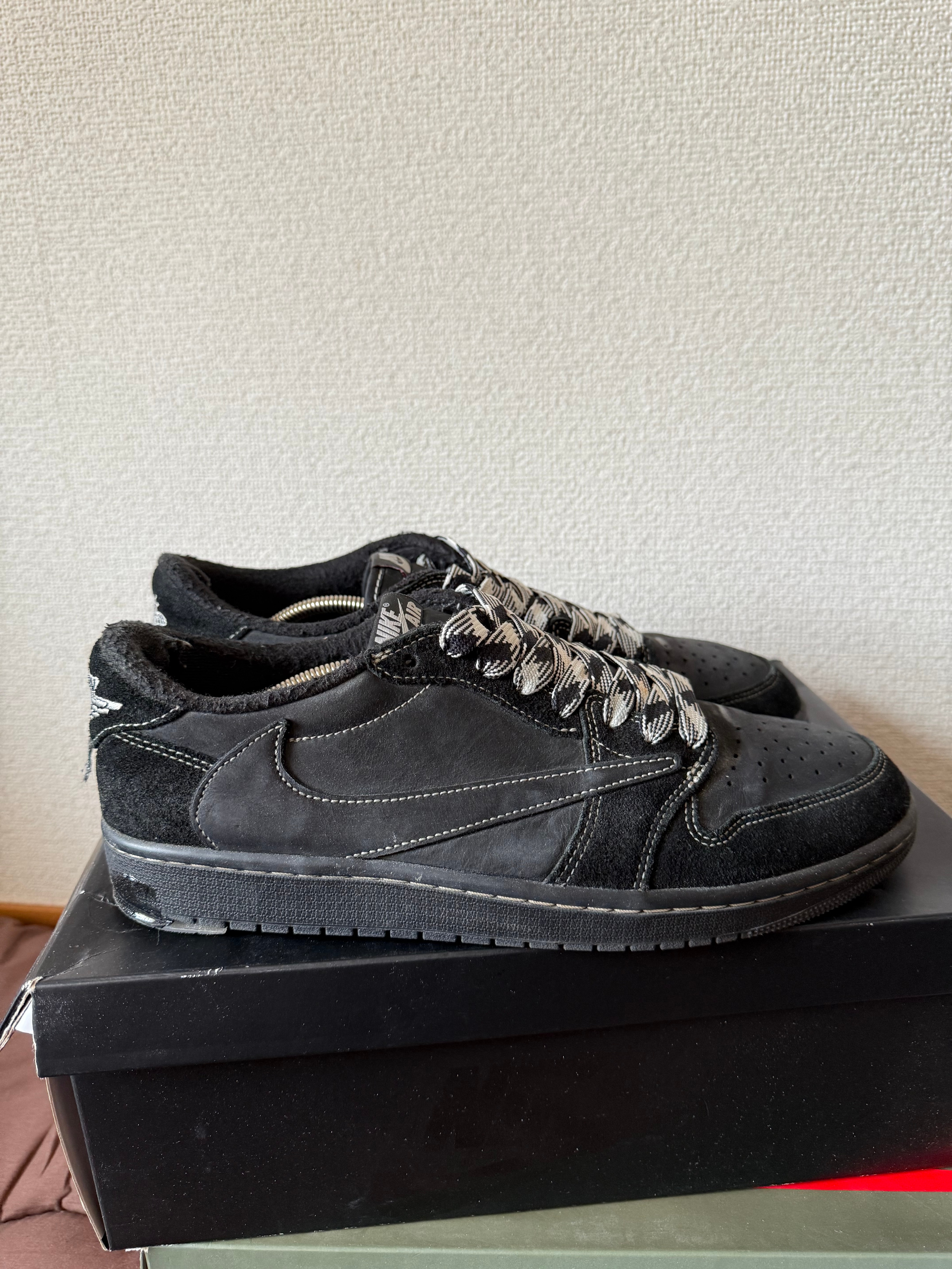 Travis Scott × Nike Air Jordan 1 Low OG SP "Black Phantom"