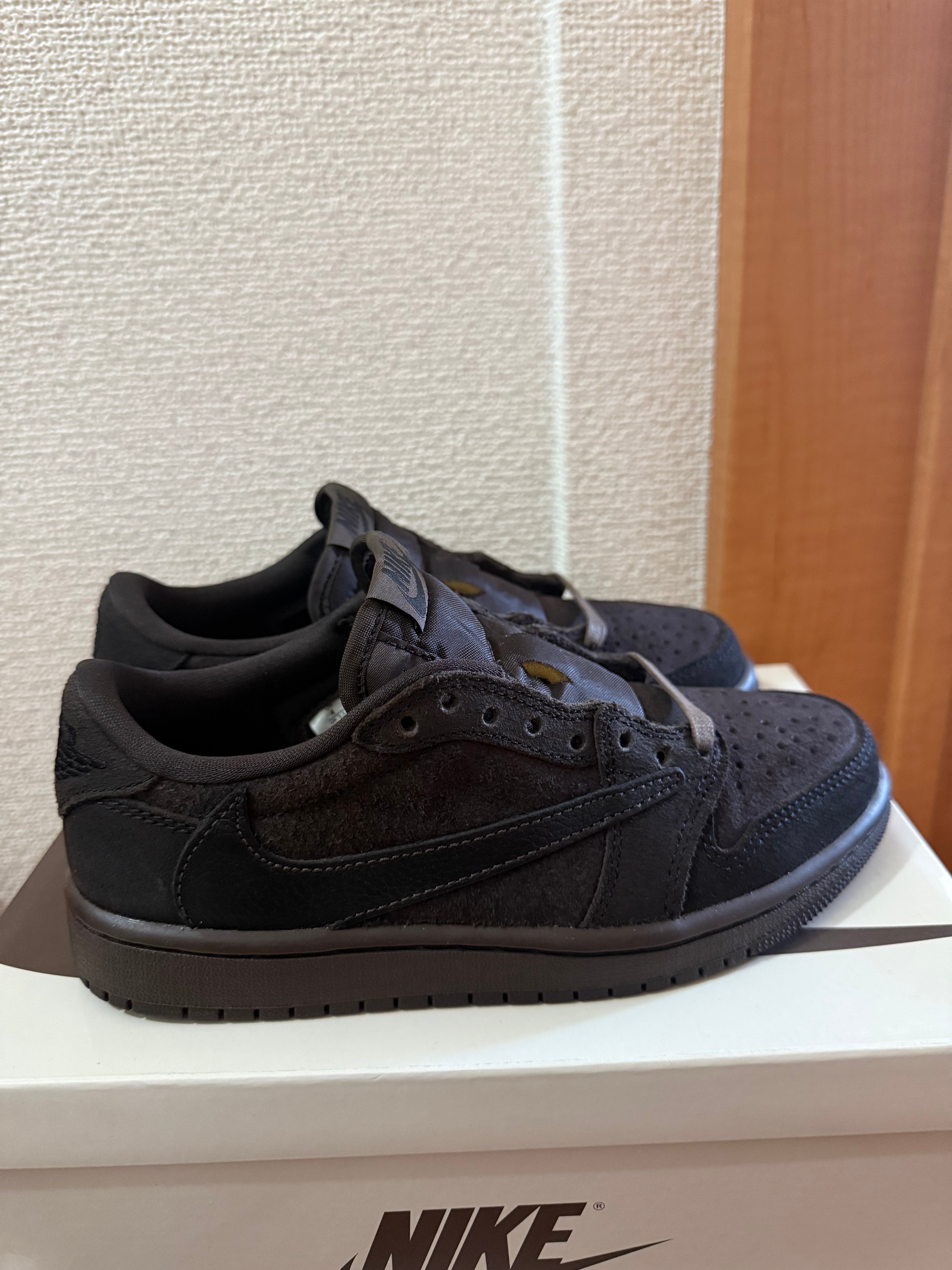 Travis Scott × Nike Air Jordan 1 Low OG SP "Velvet Brown and Dark Mocha"