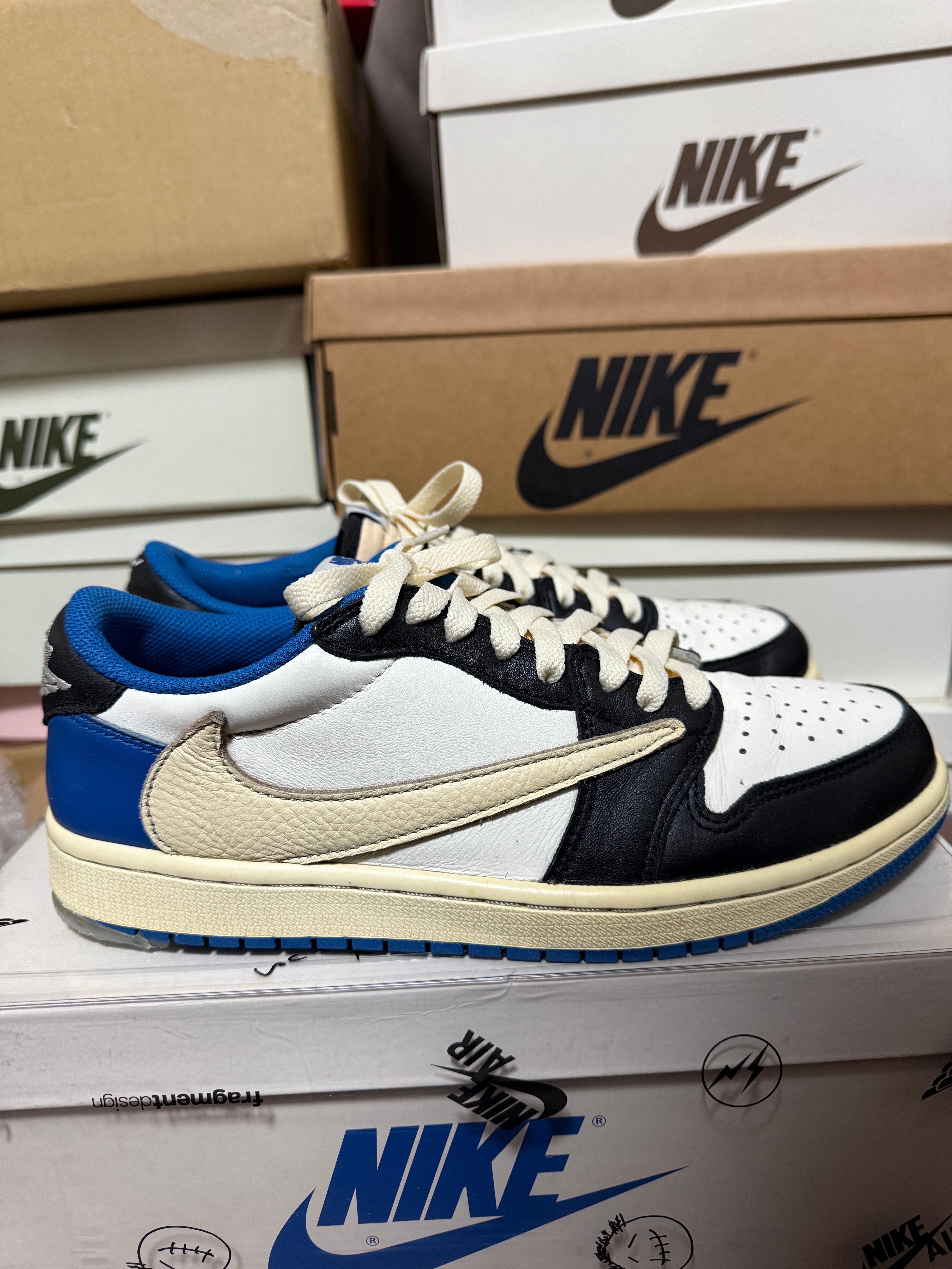 Travis Scott × fragment design × Nike Air Jordan 1 Low OG SP "Military Blue"