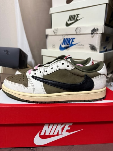 Travis Scott × Nike Air Jordan 1 Low OG SP "Reverse Olive"