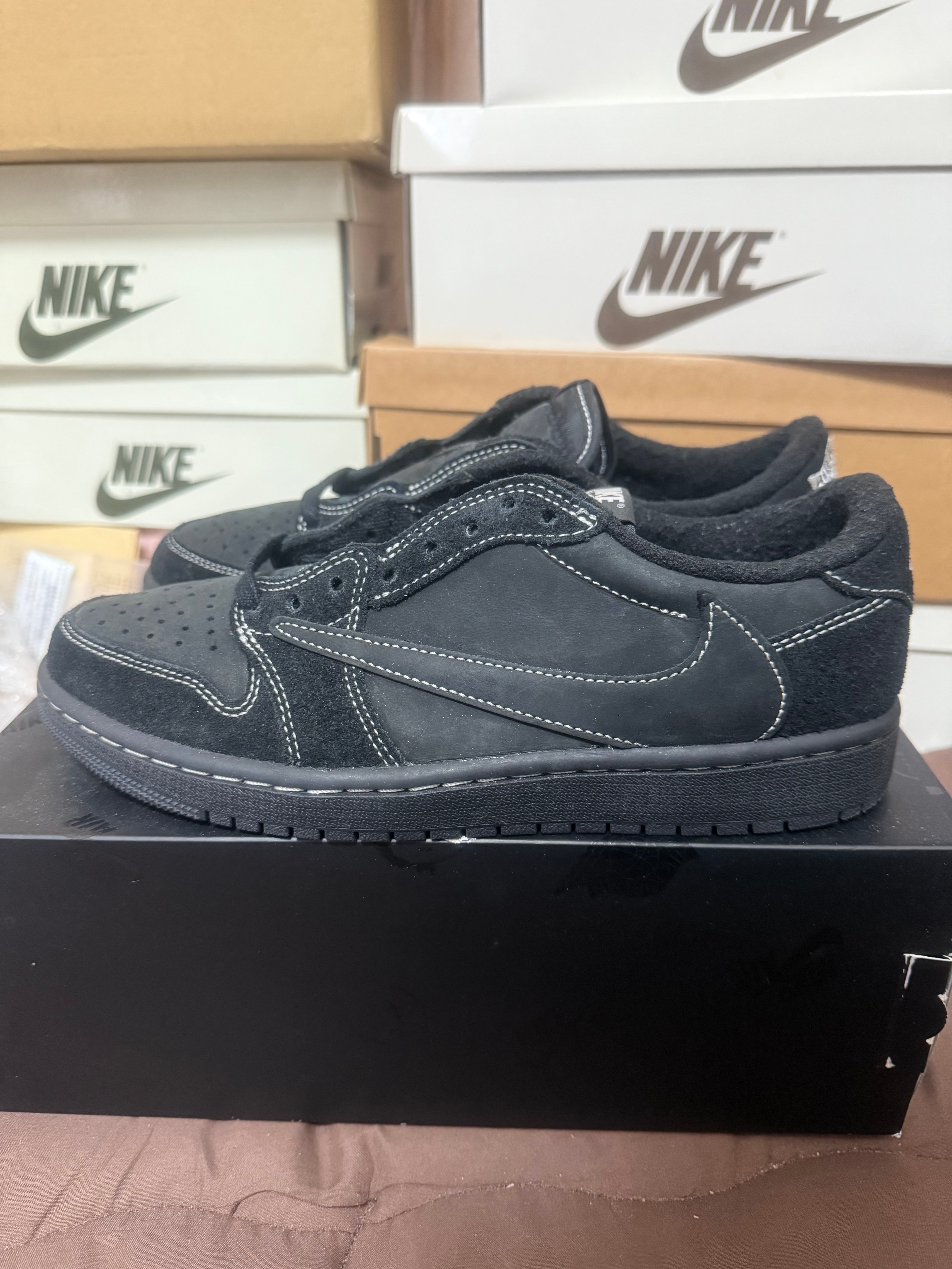 Travis Scott × Nike Air Jordan 1 Low OG SP "Black Phantom"