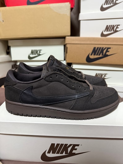 Travis Scott × Nike Air Jordan 1 Low OG SP "Velvet Brown and Dark Mocha"