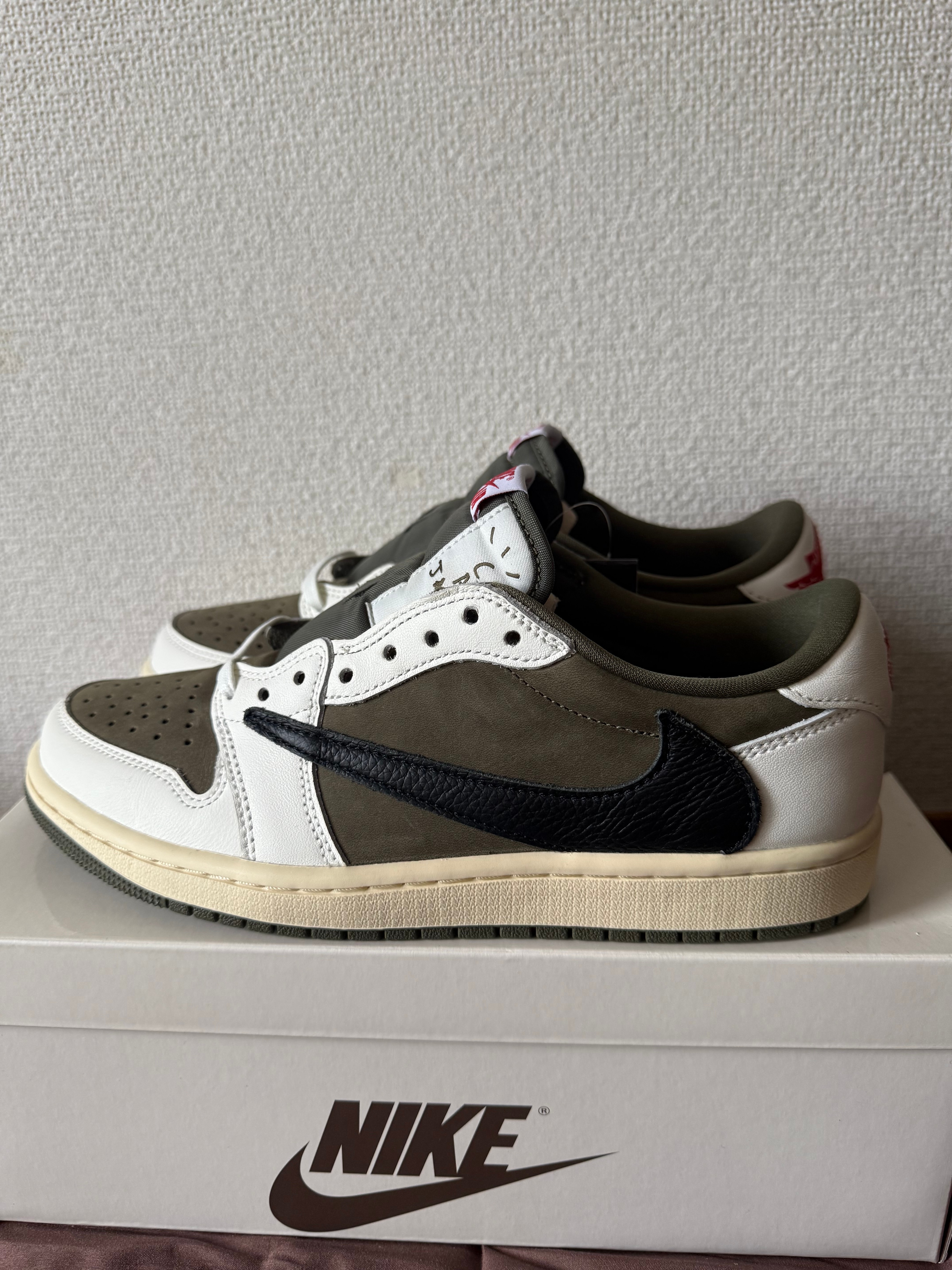 Travis Scott × Nike Air Jordan 1 Low OG SP "Reverse Olive"