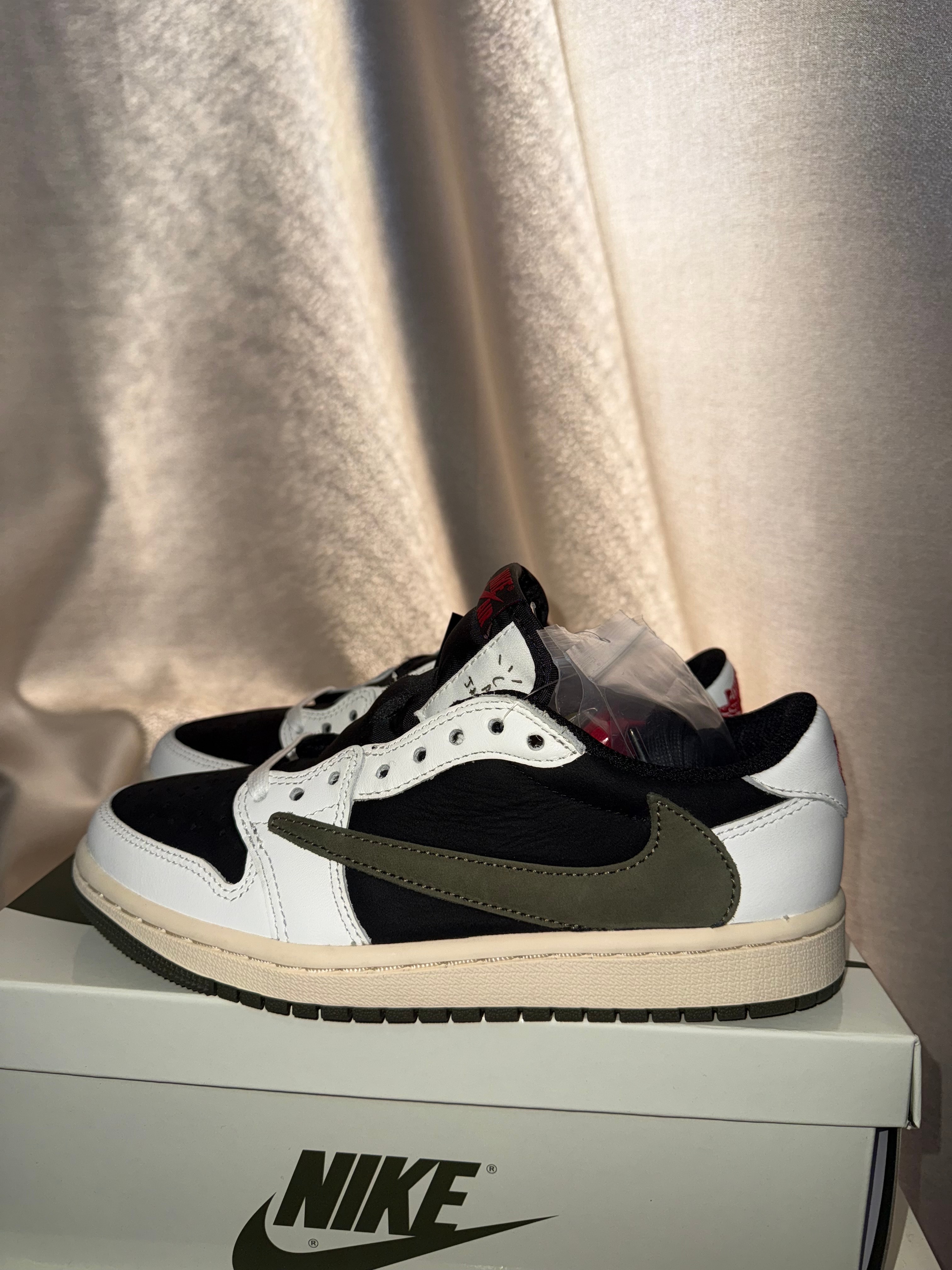 Travis Scott × Nike Women's Air Jordan 1 Low OG "Medium Olive"
