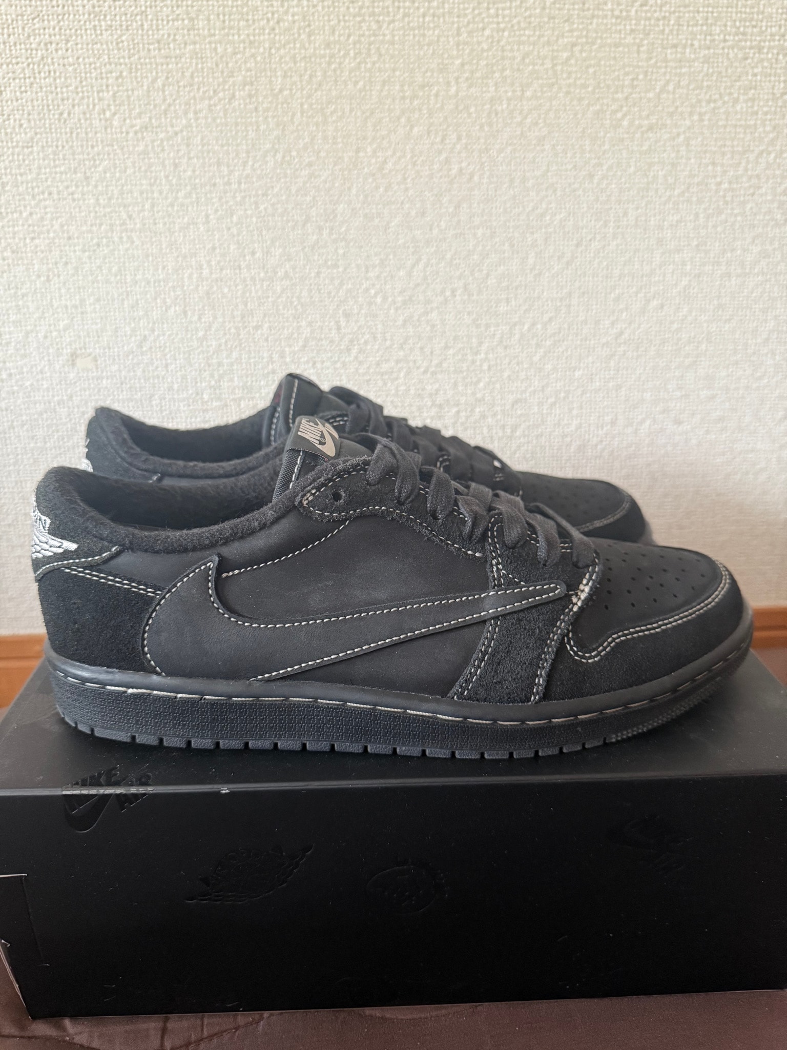 Travis Scott × Nike Air Jordan 1 Low OG SP "Black Phantom"