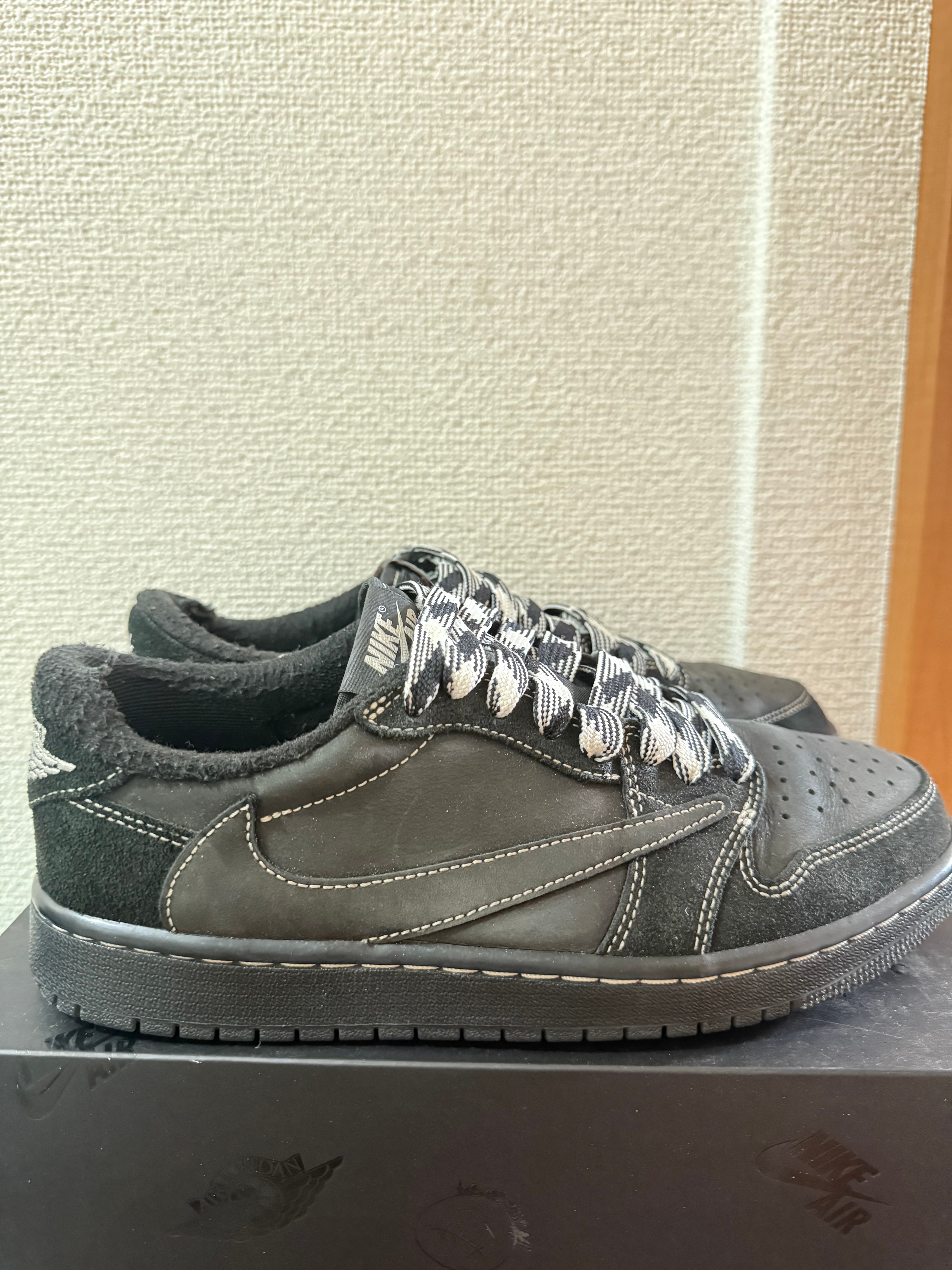 Travis Scott × Nike Air Jordan 1 Low OG SP "Black Phantom"