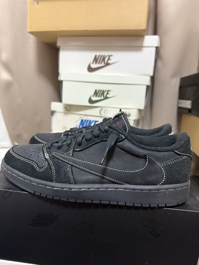 Travis Scott × Nike Air Jordan 1 Low OG SP "Black Phantom"