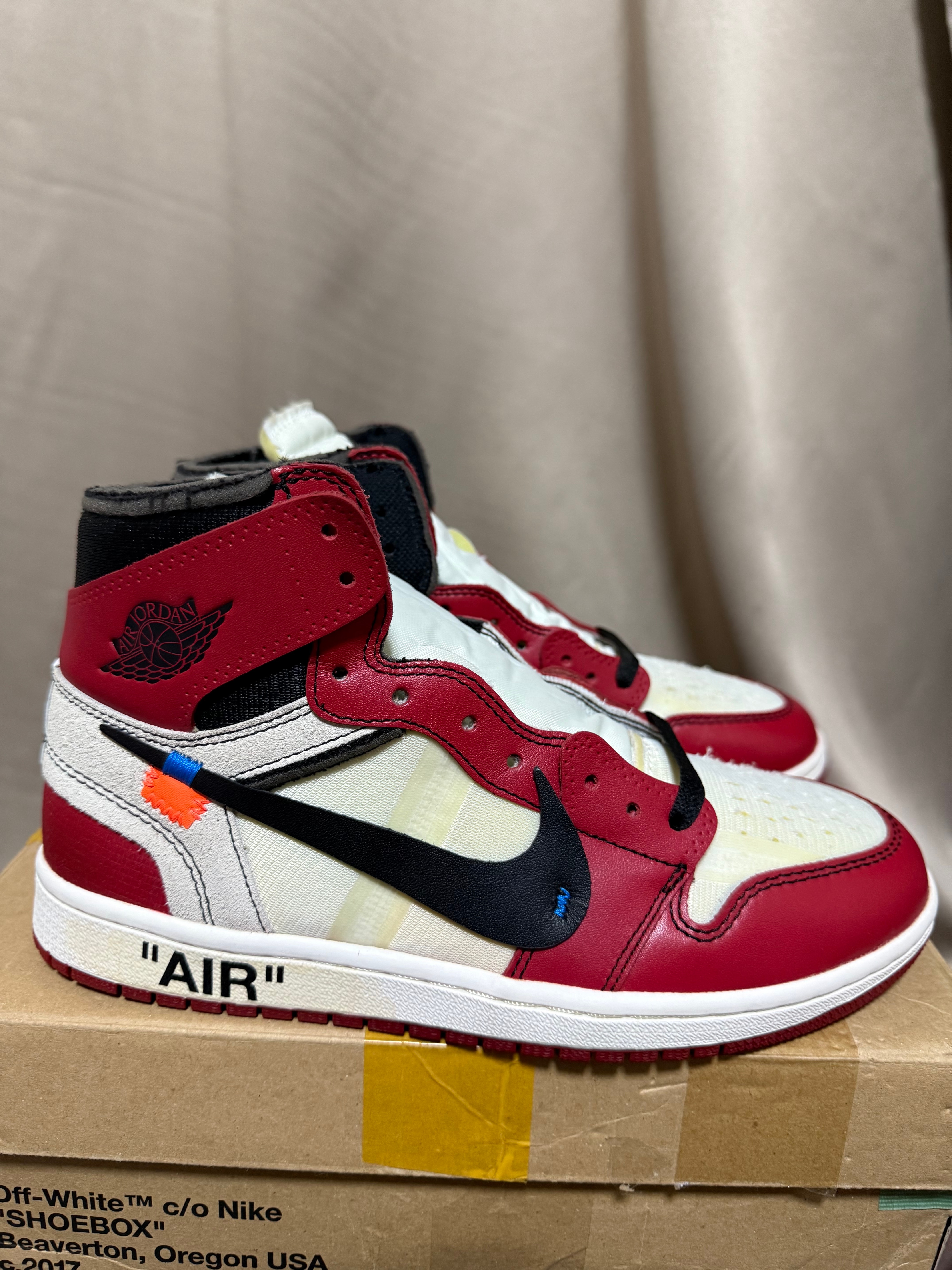 Off-White × Nike Air Jordan 1 Retro High The Ten "Chicago"