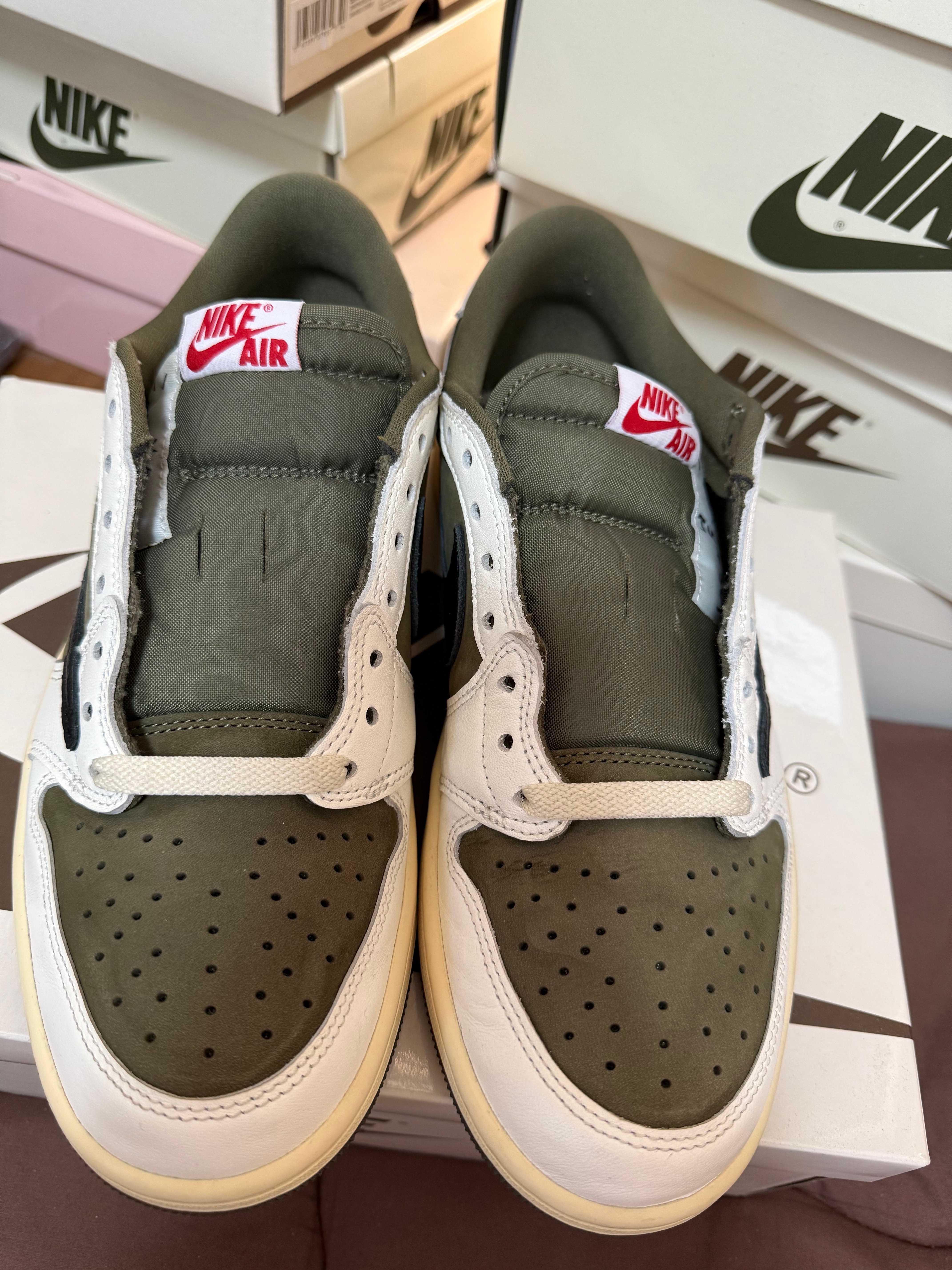 Travis Scott × Nike Air Jordan 1 Low OG SP "Reverse Olive"