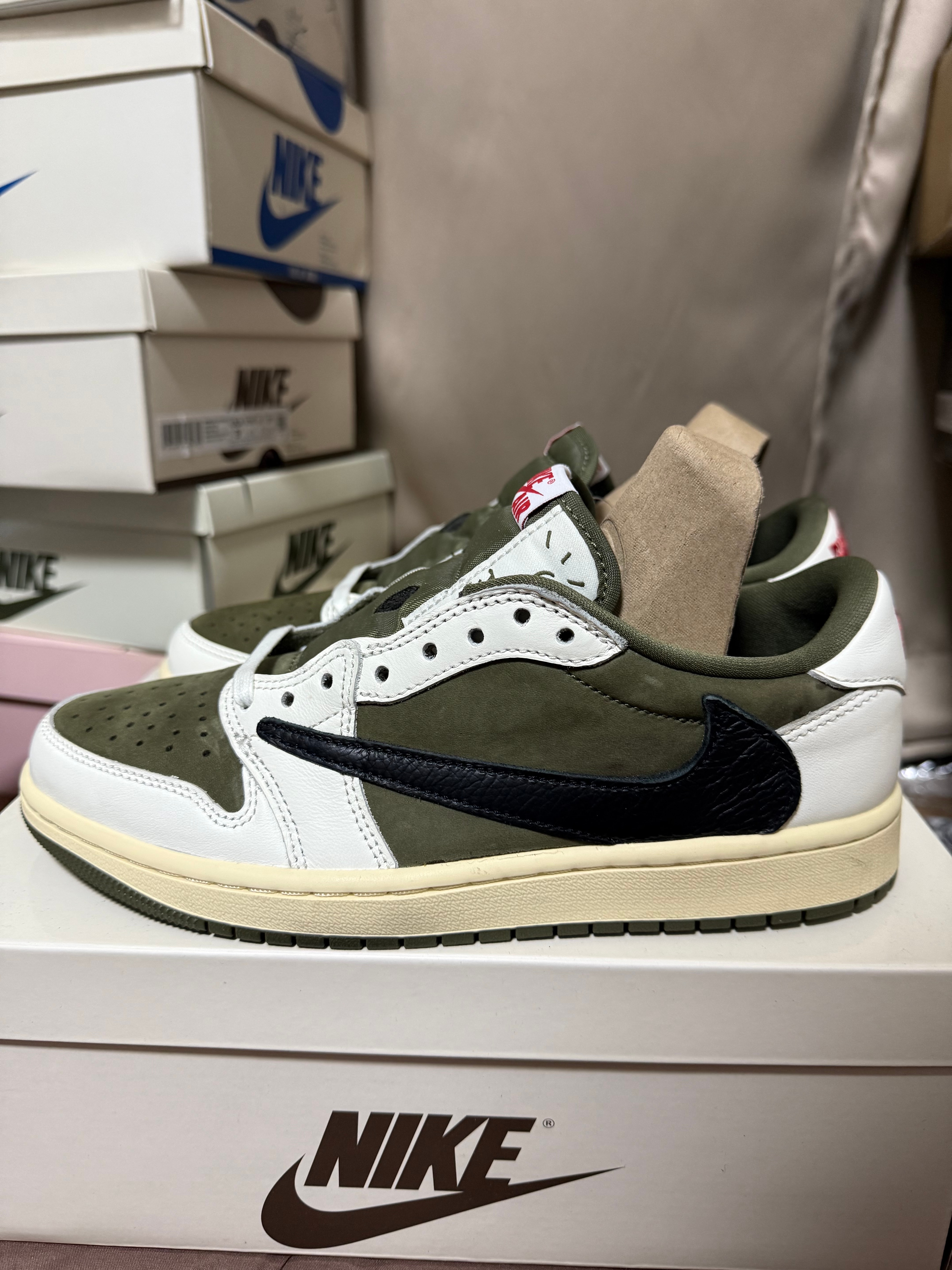Travis Scott × Nike Air Jordan 1 Low OG SP "Reverse Olive"
