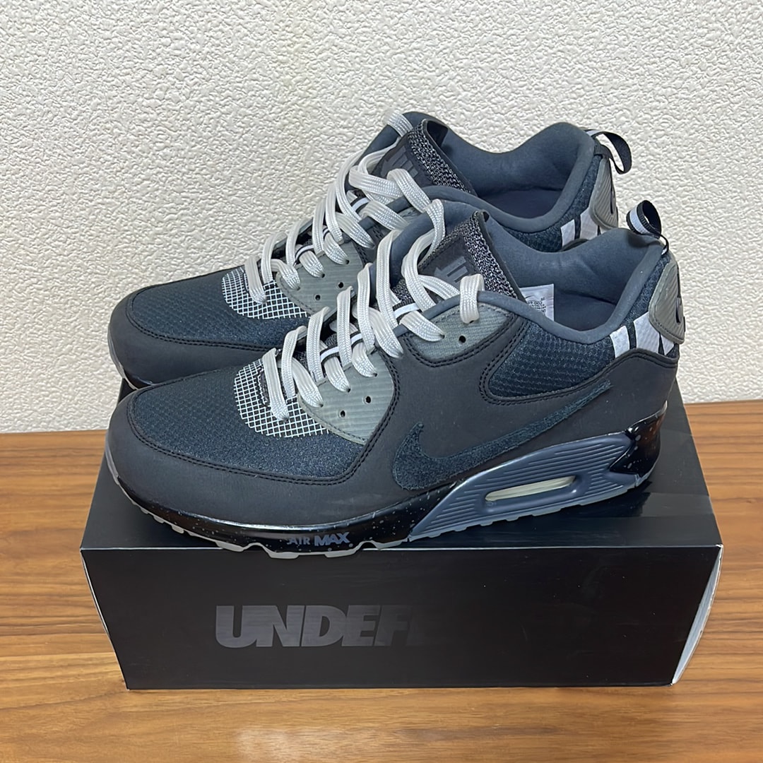 UNDEFEATED × Nike Air Max 90 "Black/Rush Pink"