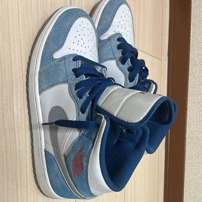 Nike Air Jordan 1 Mid SE "White/Hyper Royal/Red"
