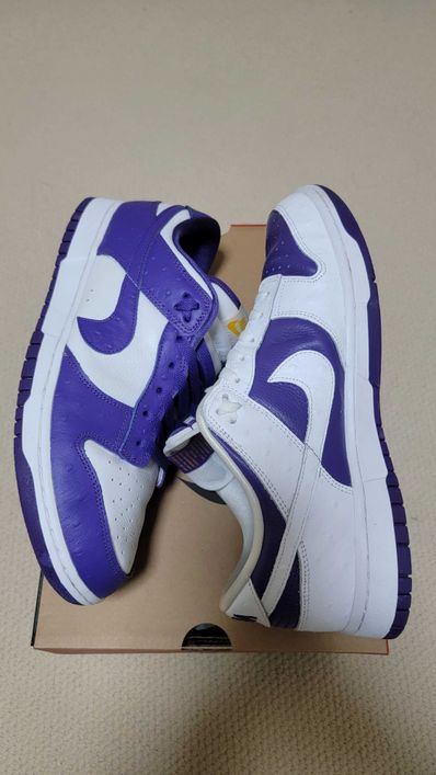 Nike Women's Dunk Low "Made You Look"