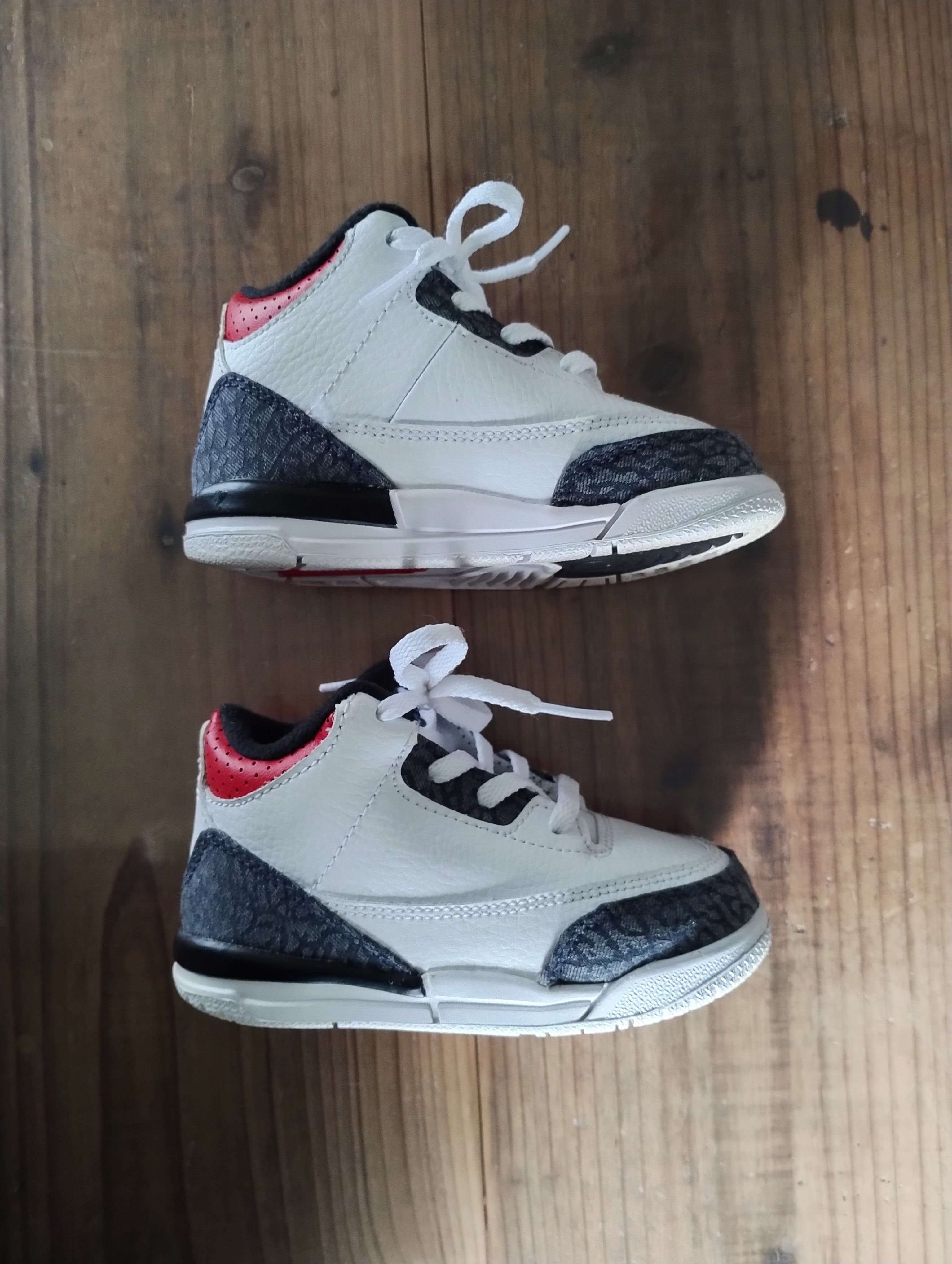 Nike TD Air Jordan 3 Retro SE-T "Fire Red Denim"