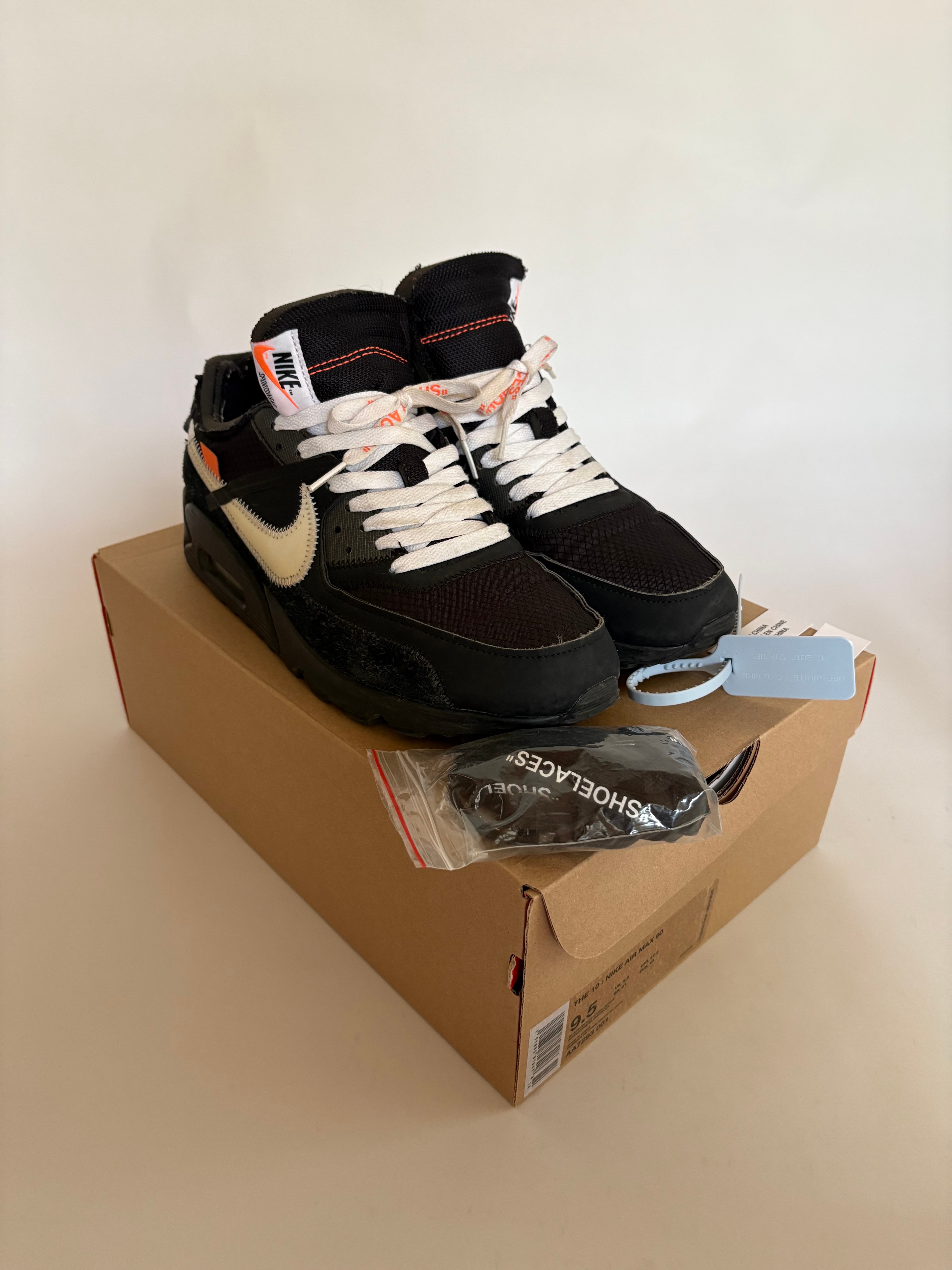 スニーカー 新作/中古フリマ(通販) | スニーカーダンク(スニダン)