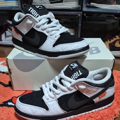 TIGHTBOOTH × Nike SB Dunk Low Pro QS "Black and White"