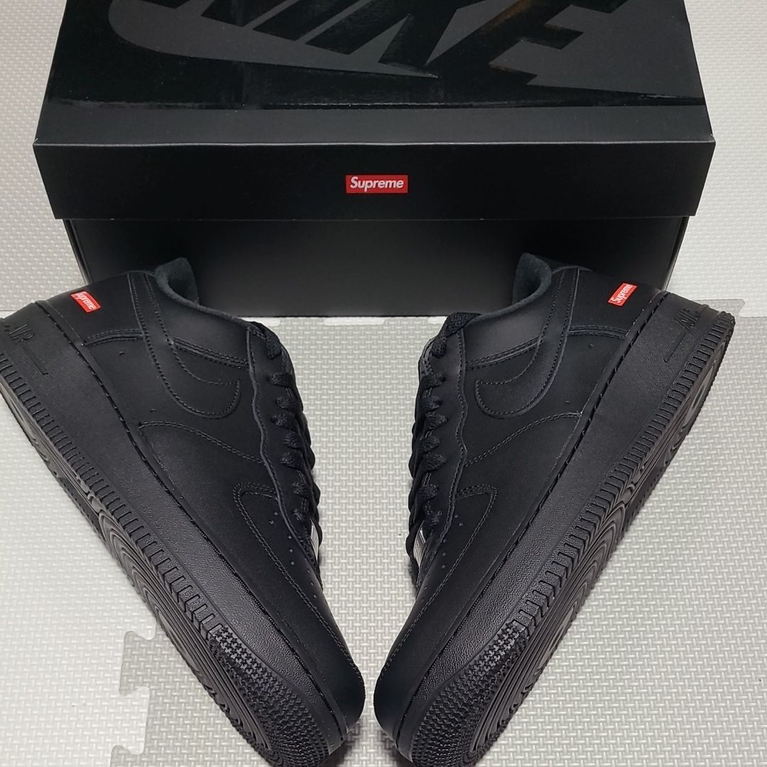 Supreme × Nike Air Force 1 Low "Black"