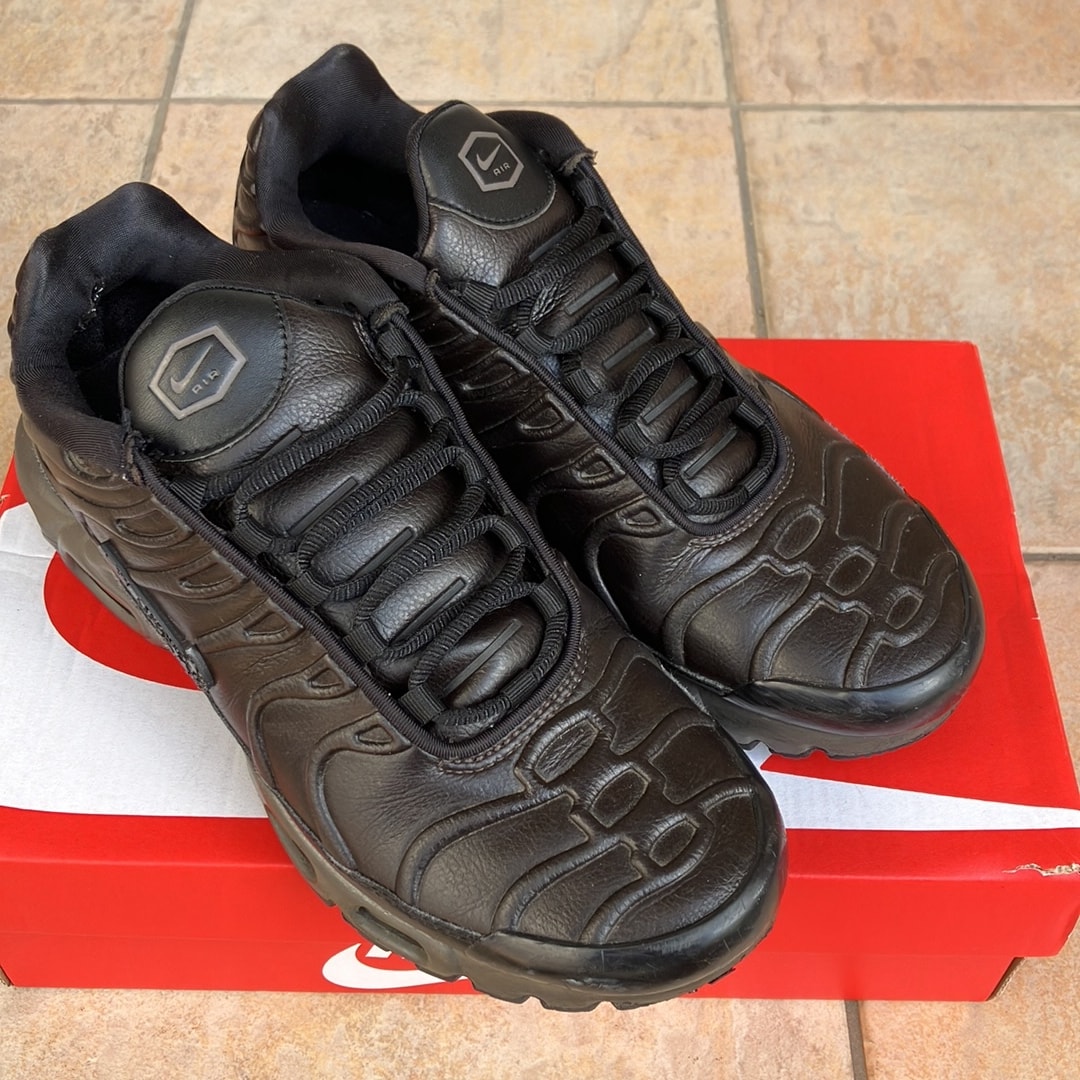 Nike Air Max Plus PRM "Black Tea and Petra Brown"