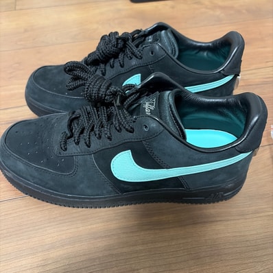 Tiffany & Co. × Nike Air Force 1 Low "1837"