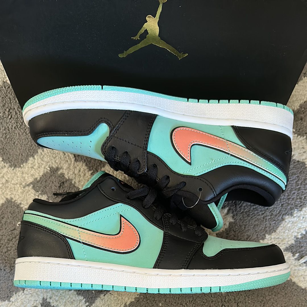 Nike Air Jordan 1 Low "Tropical Twist"