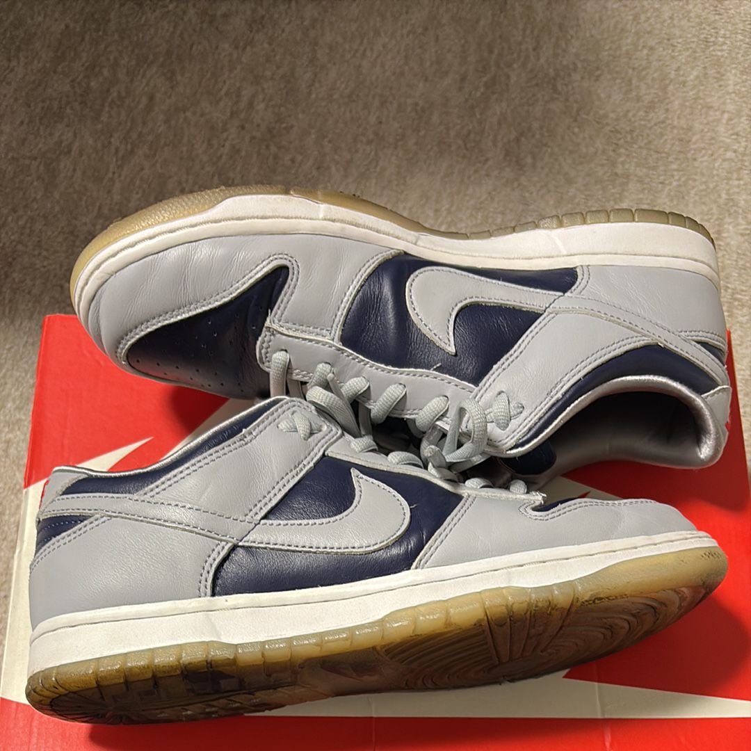 NIKE Women's DUNK LOW "COLLEGE NAVY"