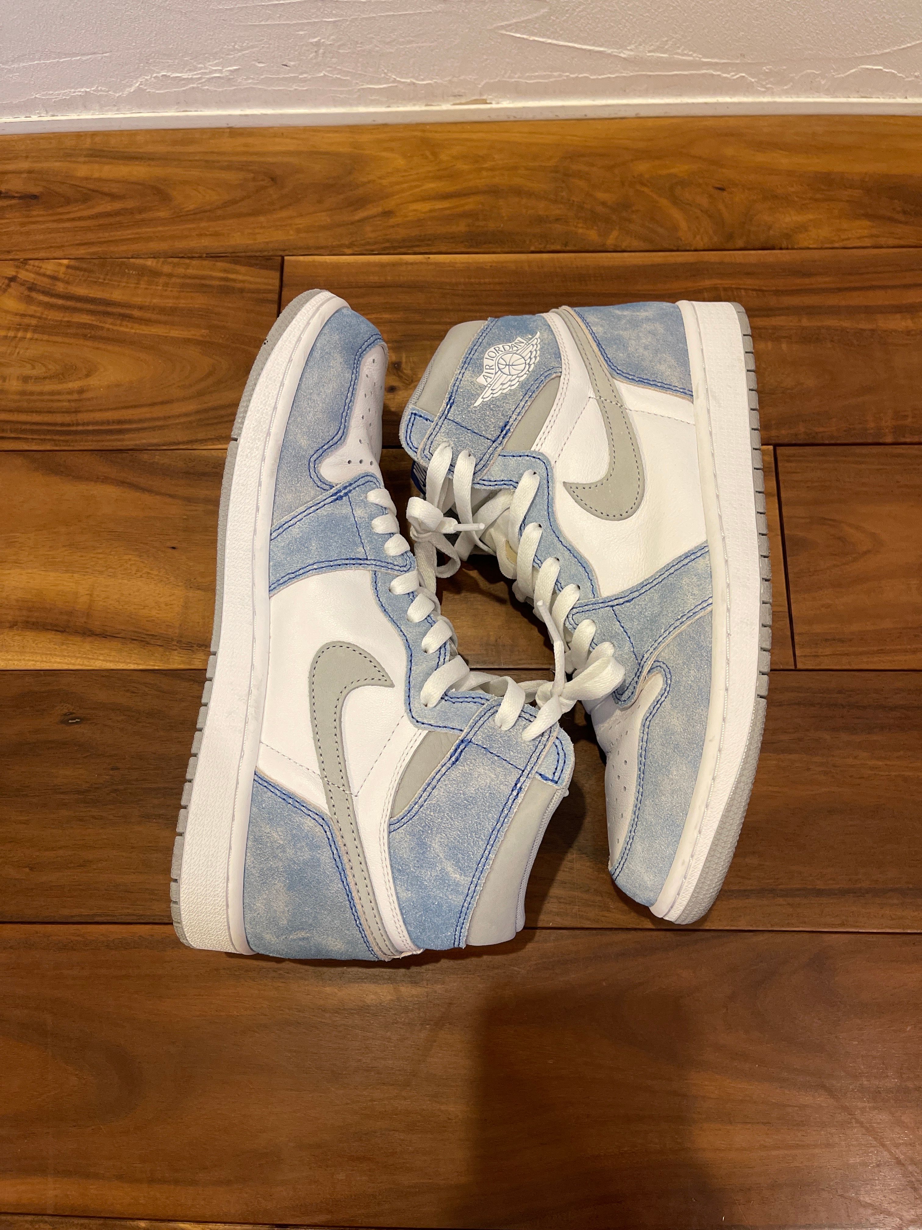 Nike Air Jordan 1 High OG "Hyper Royal"