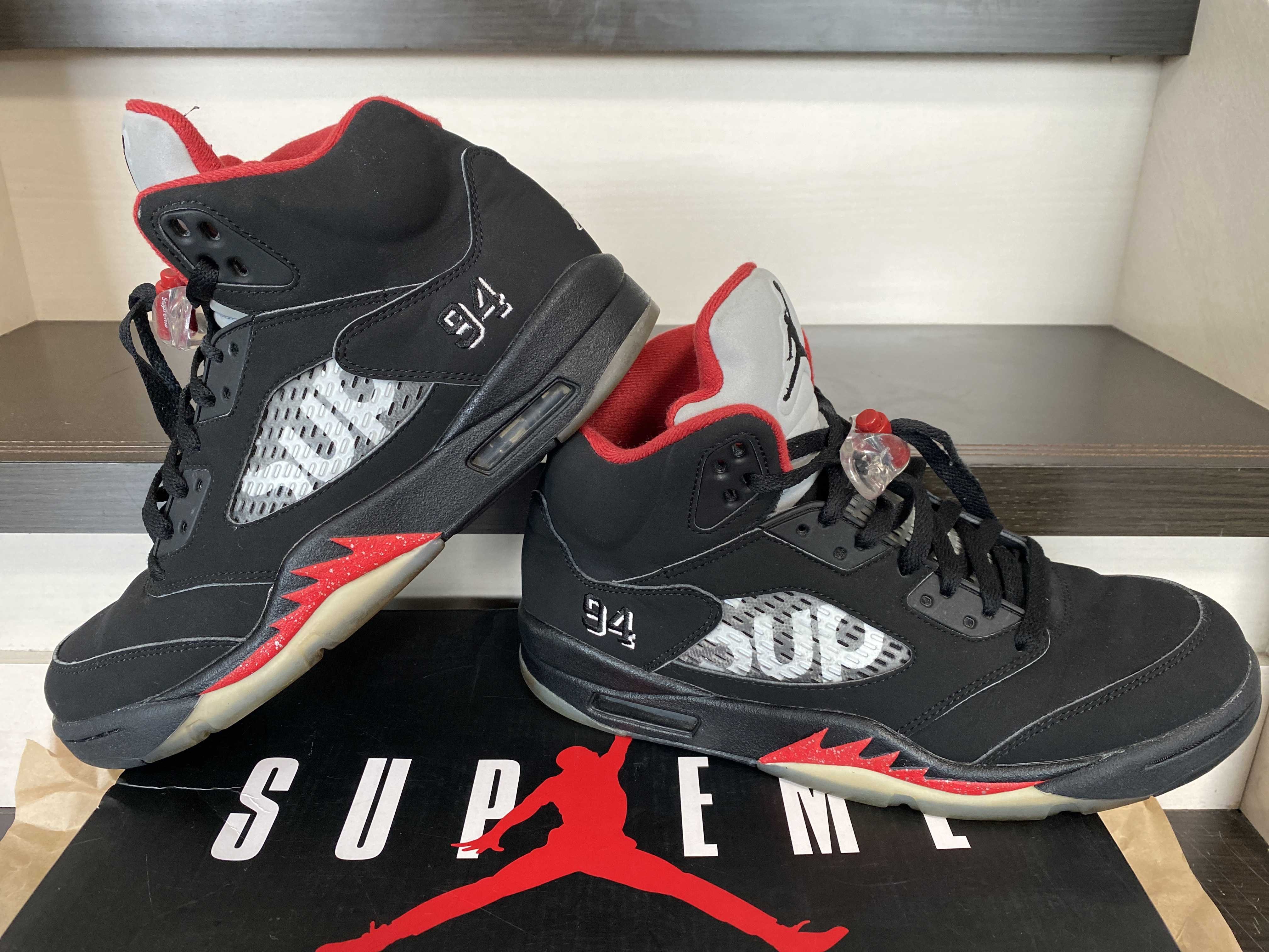 Supreme × Nike Air Jordan 5 Retro "Black"