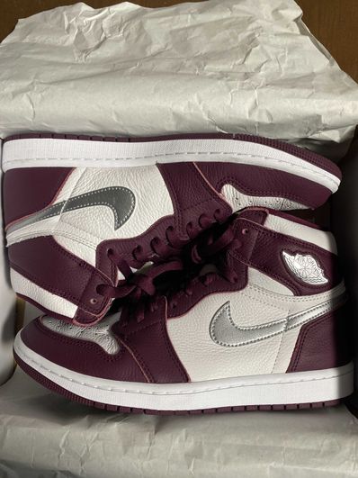 Nike Air Jordan 1 High OG "Bordeaux"
