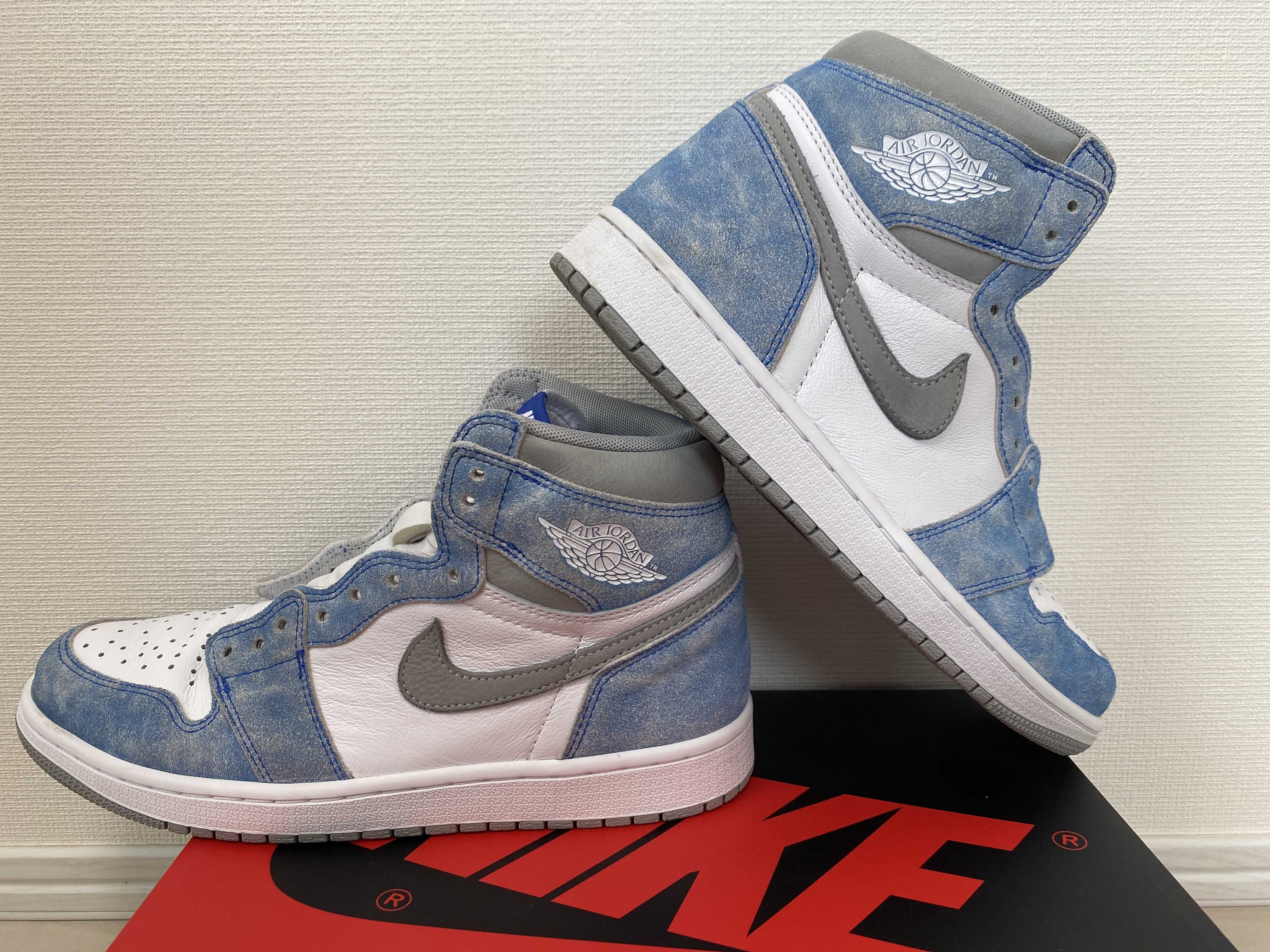 Nike Air Jordan 1 High OG "Hyper Royal"