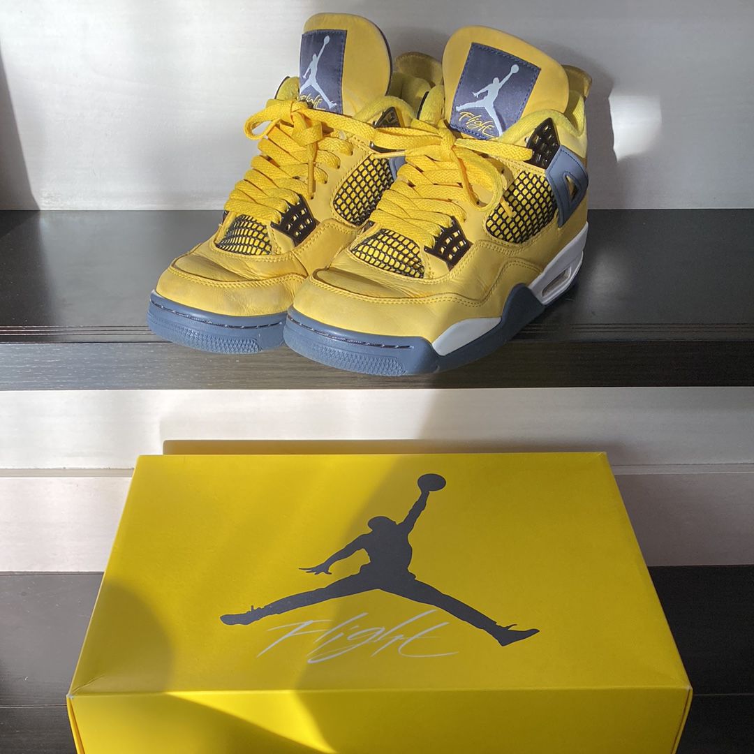 Nike Air Jordan 4 "Tour Yellow"