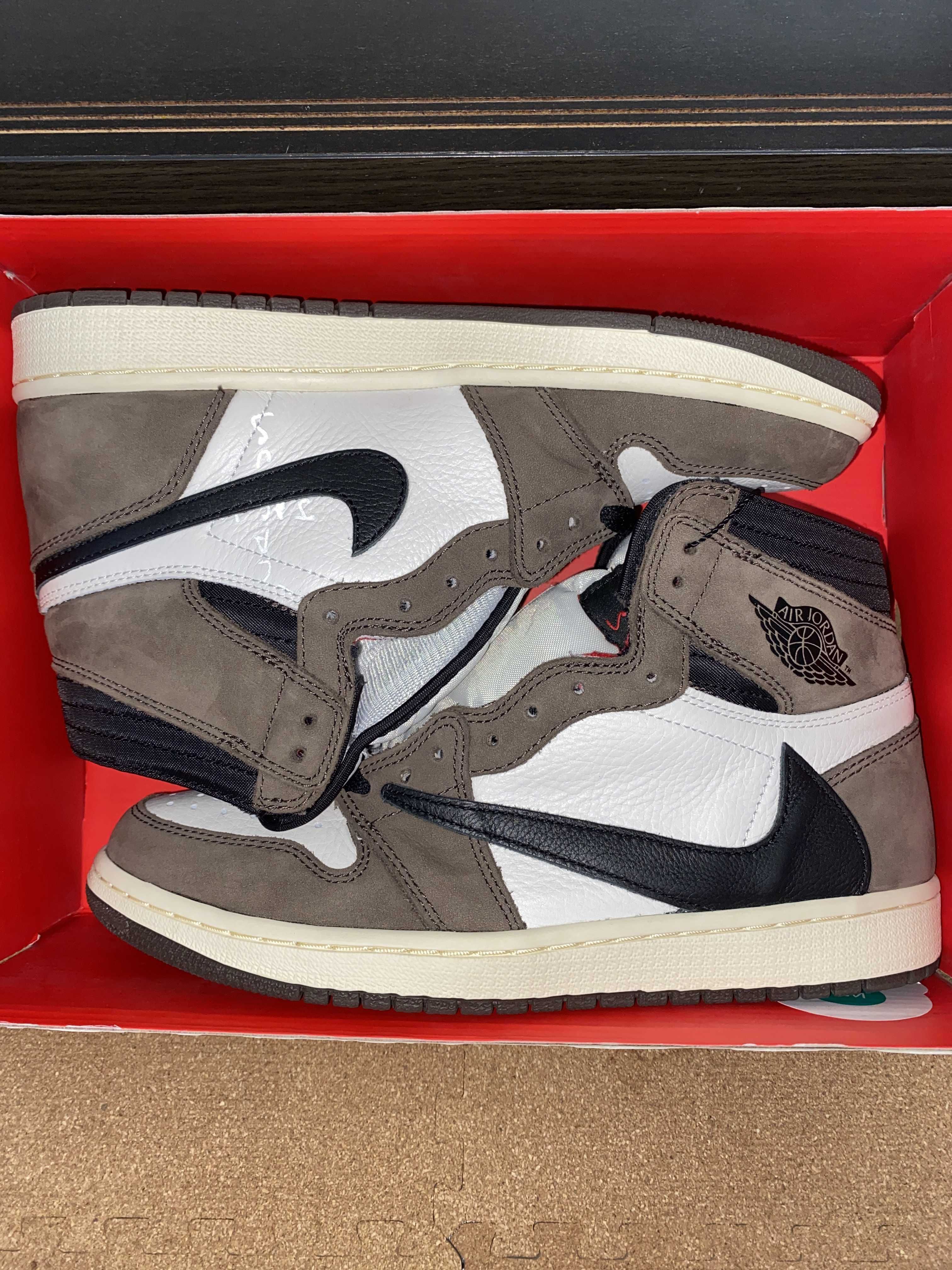 Travis Scott × Nike Air Jordan 1 Retro High OG TS SP "Sail/Dark Mocha"