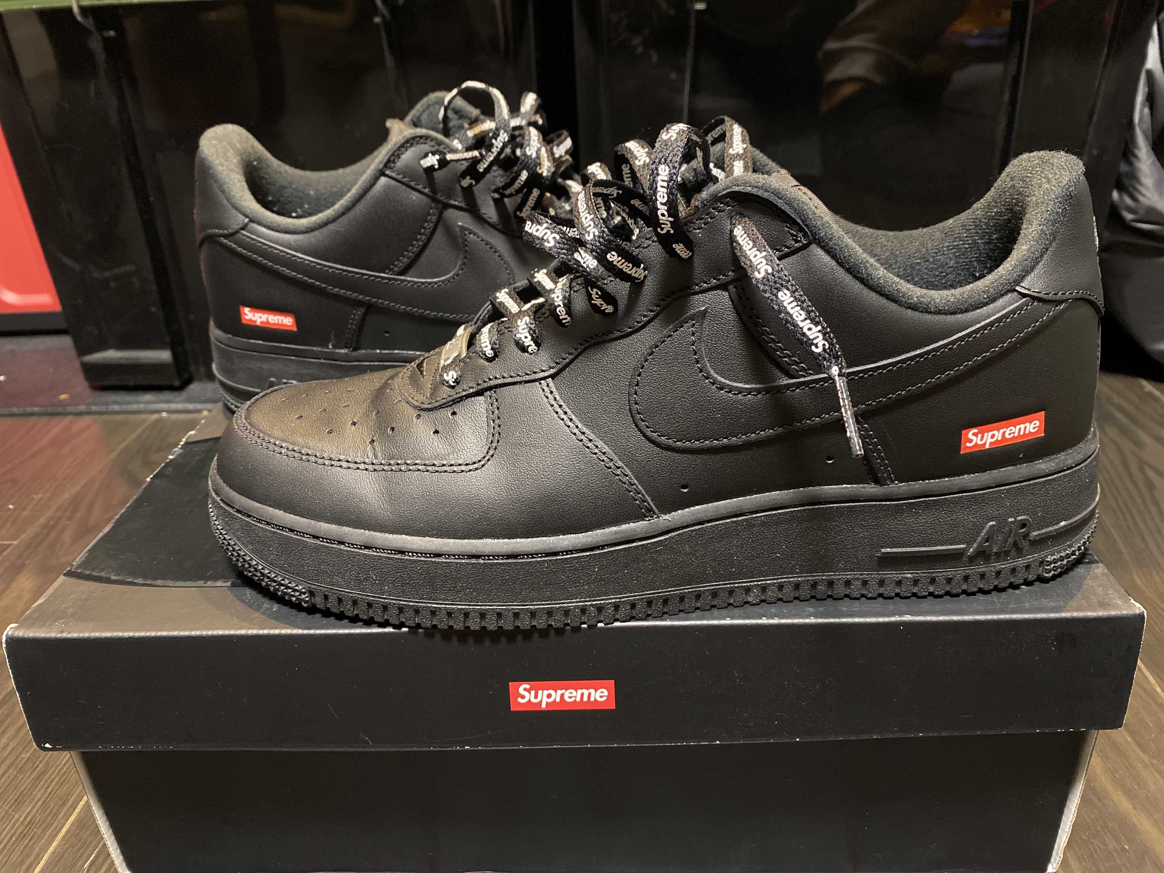 Supreme × Nike Air Force 1 Low "Black"
