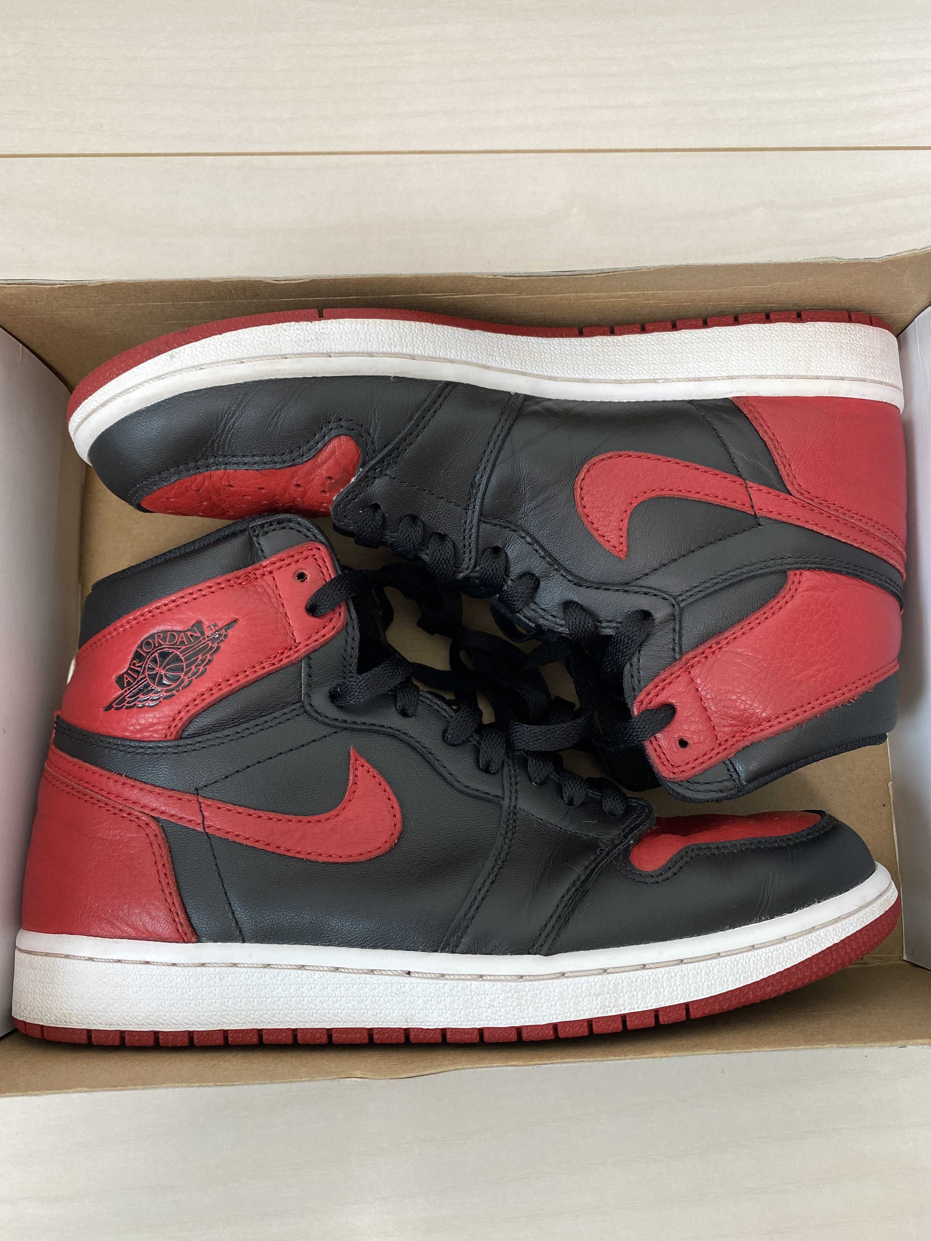 Nike Air Jordan 1 Retro High OG "Bred/Banned" (2016)