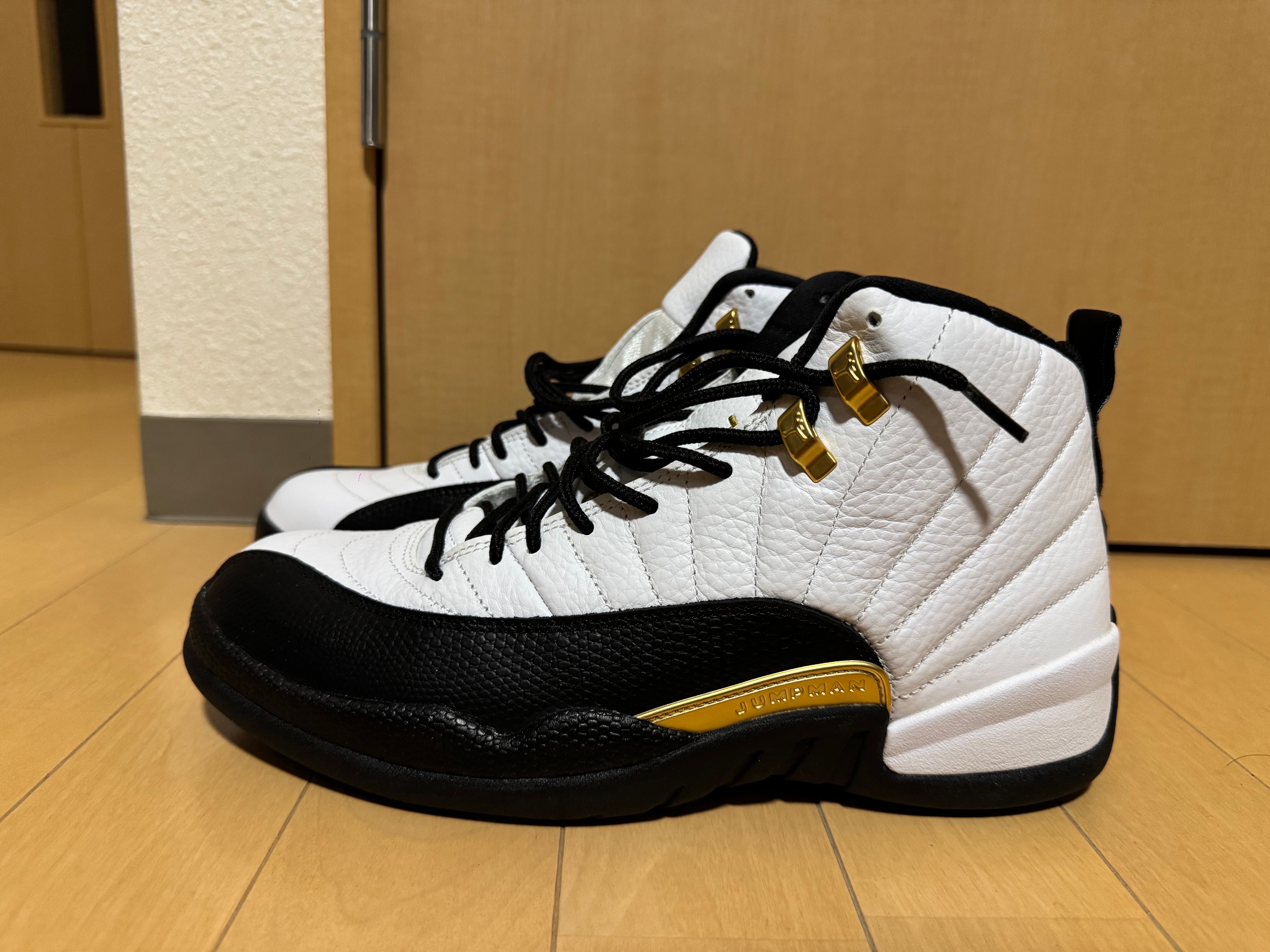 ナイキ エアジョーダン12 