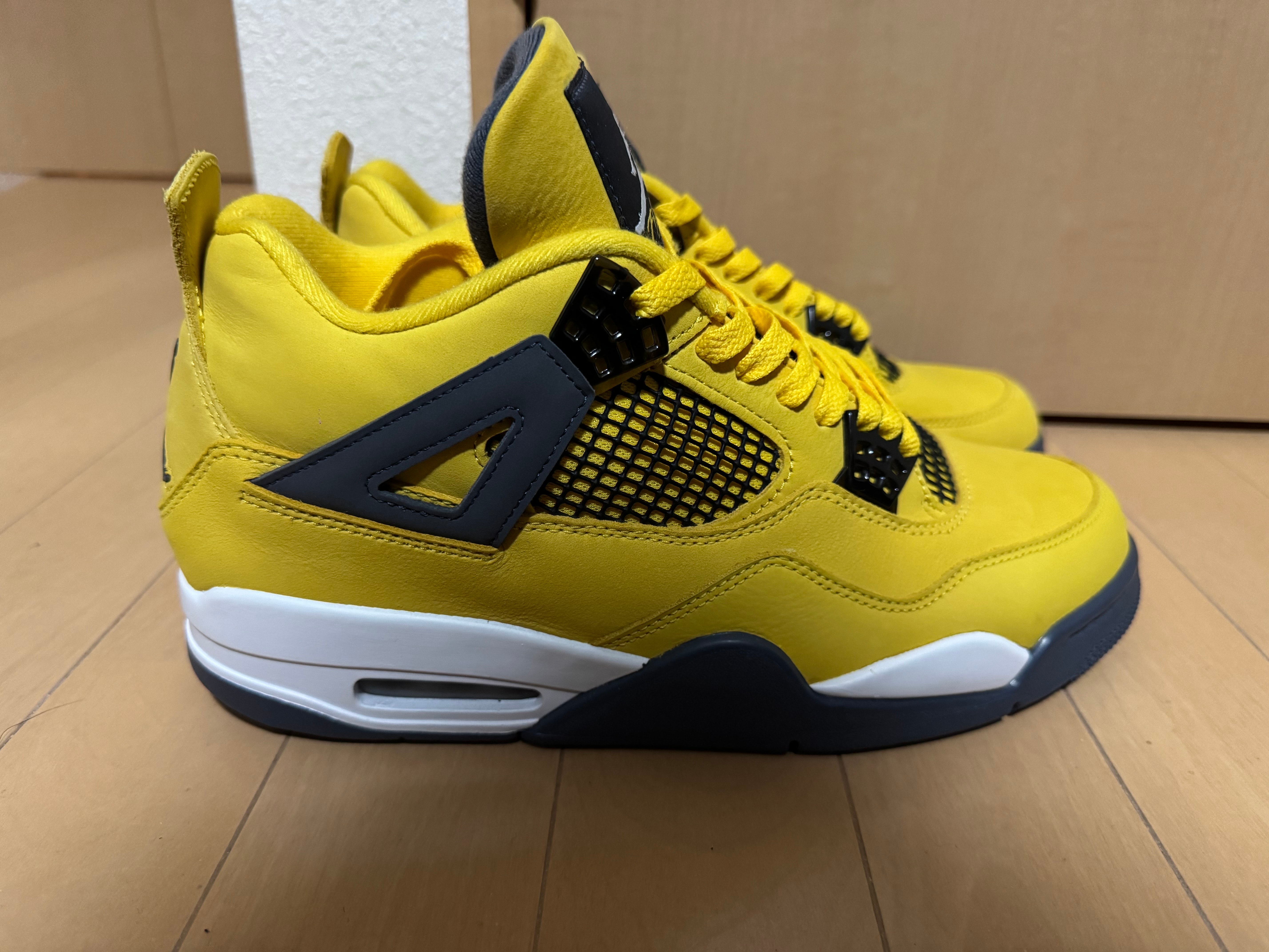 Nike Air Jordan 4 Retro "Lightning"